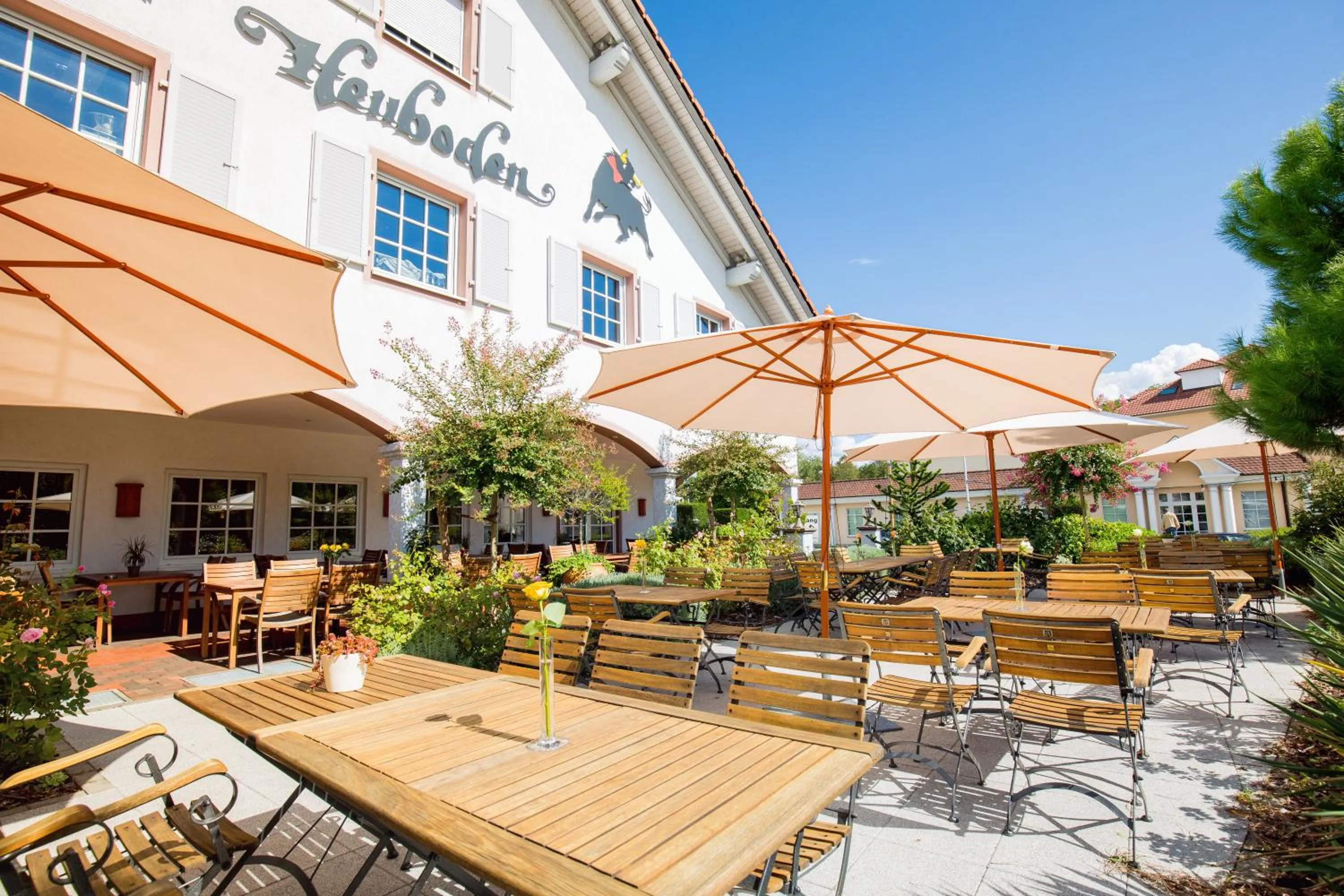 Restaurant/places to eat in Heuboden Hotel Heu.Loft Freiburg