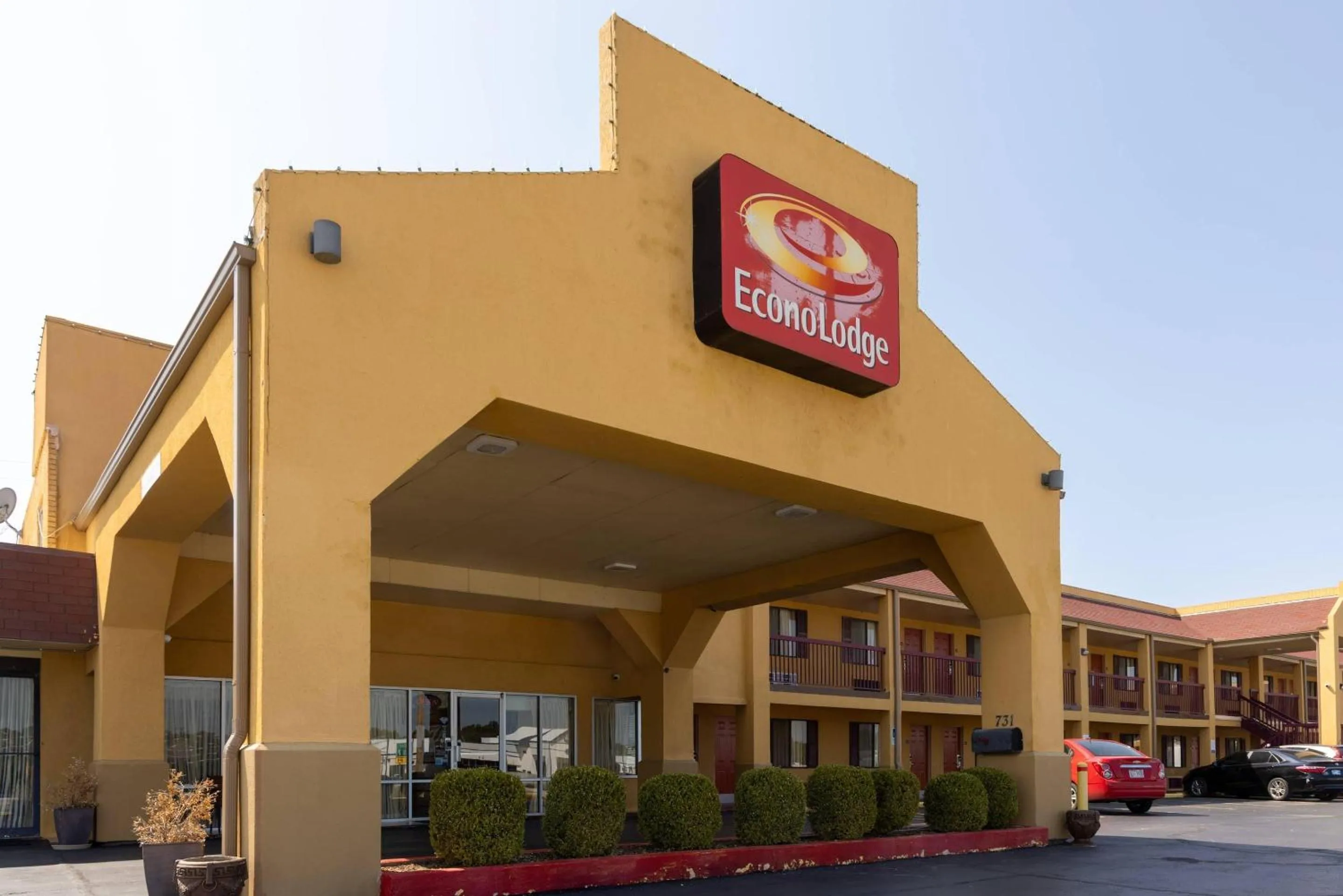 Property building in Econo Lodge McAlester