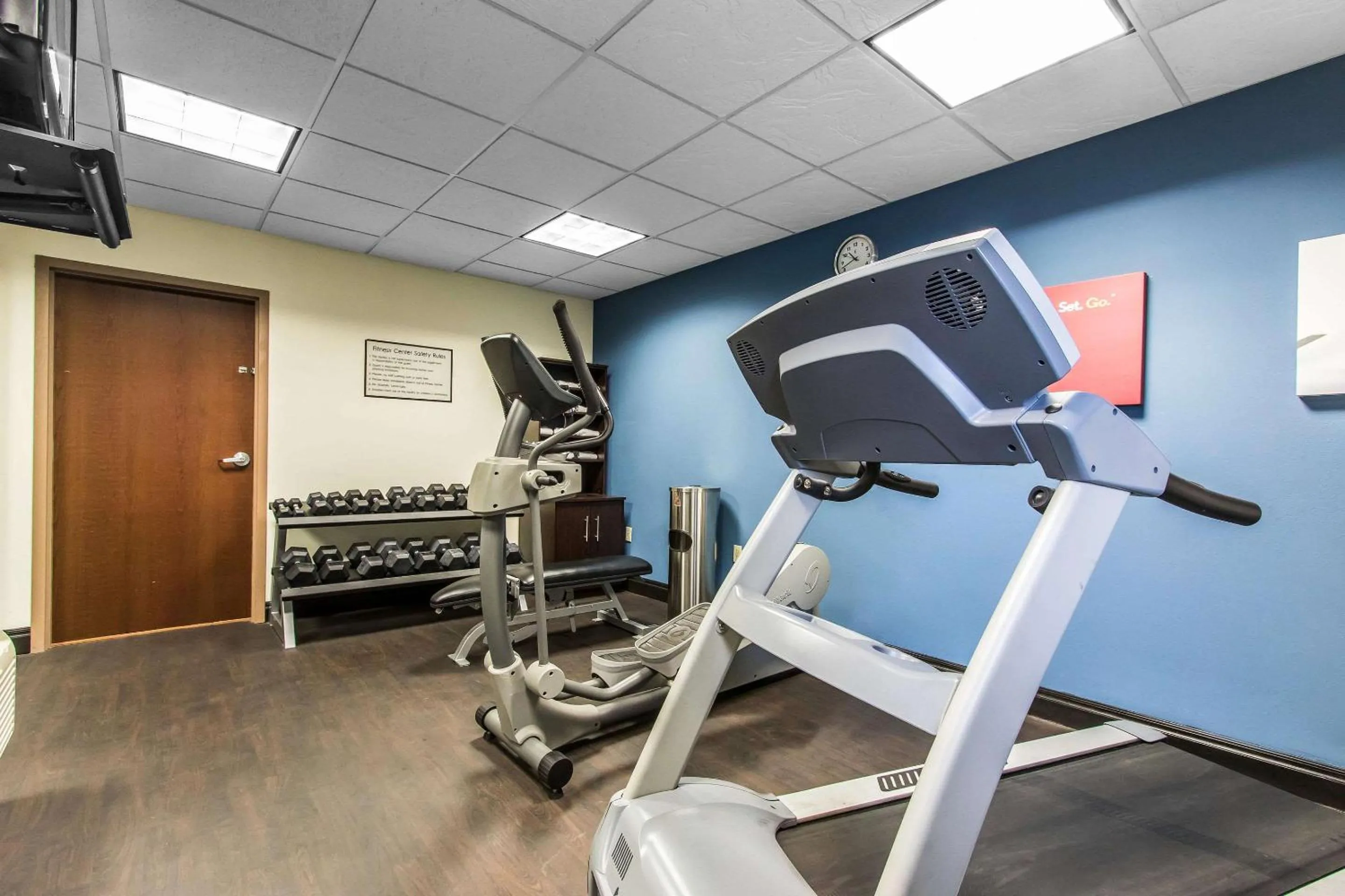 Fitness centre/facilities in Comfort Suites Fairgrounds West