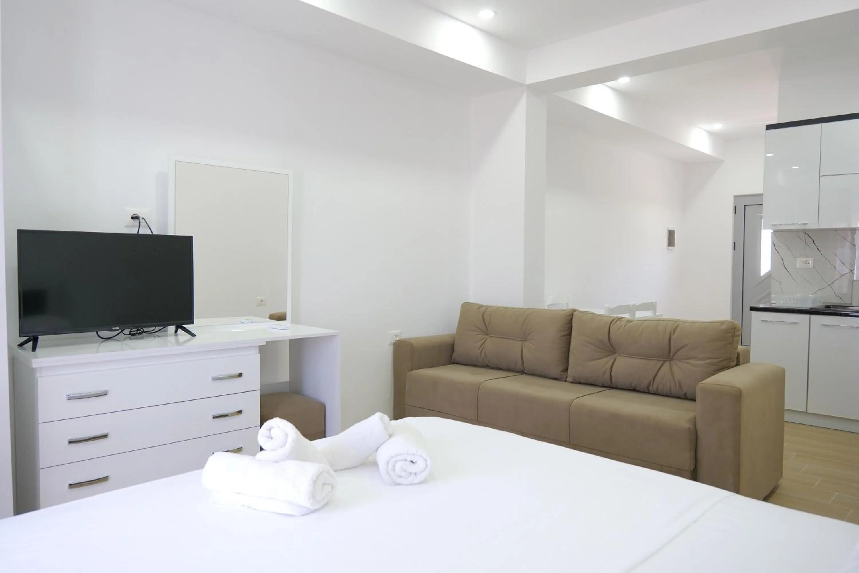 Seating area, Bed in Lux Apartments