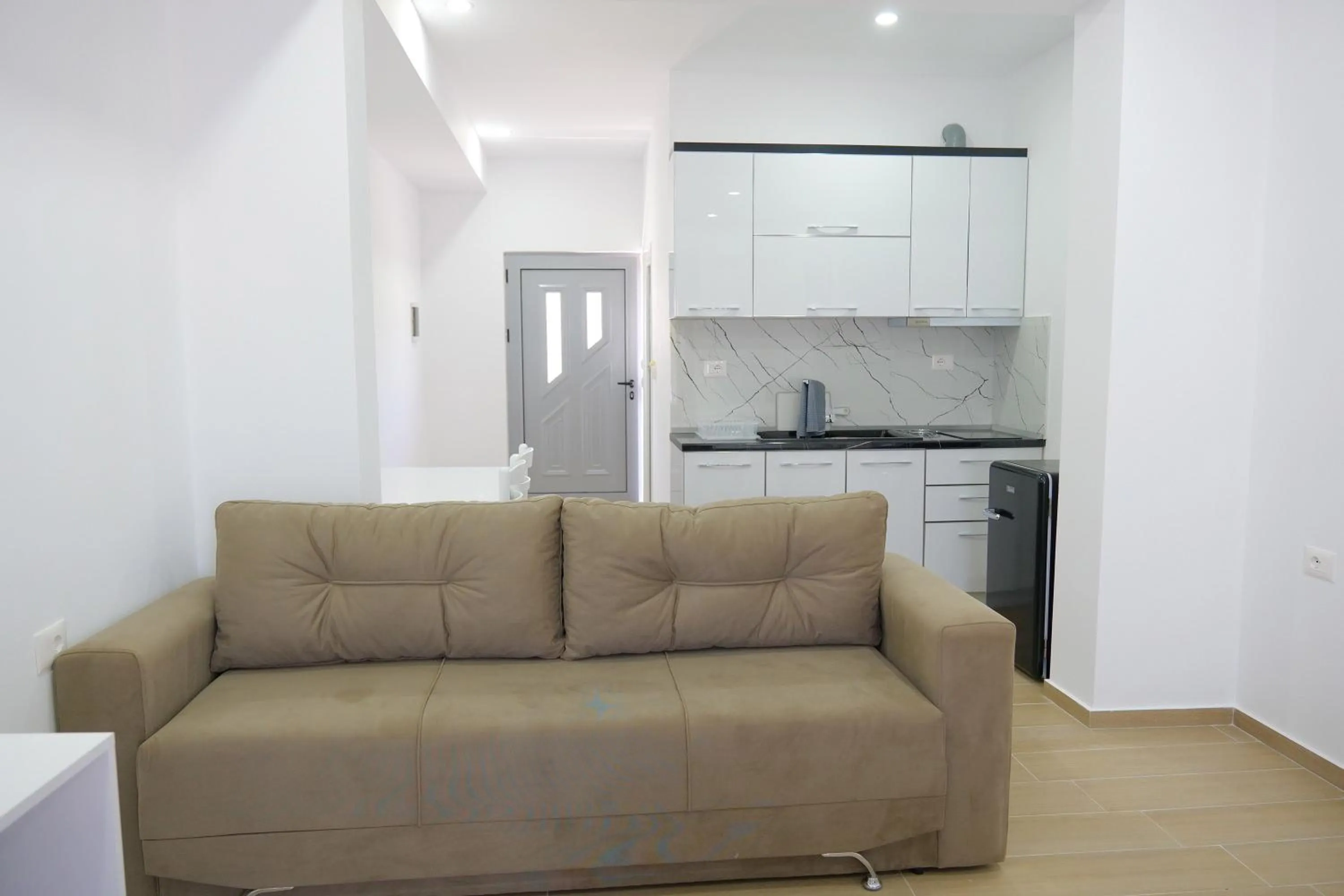 Communal kitchen in Lux Apartments