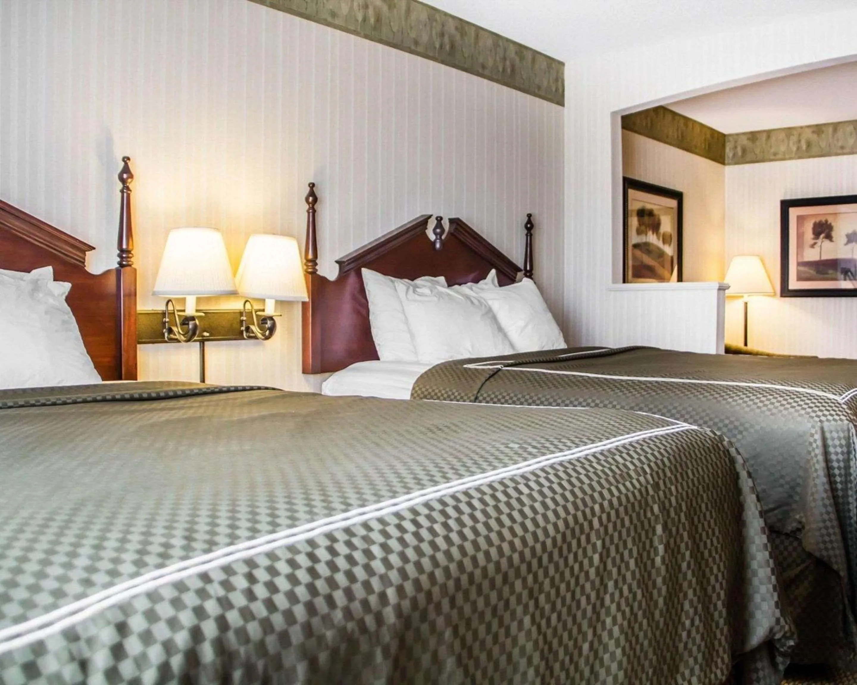 Bedroom, Bed in Comfort Suites McAlester