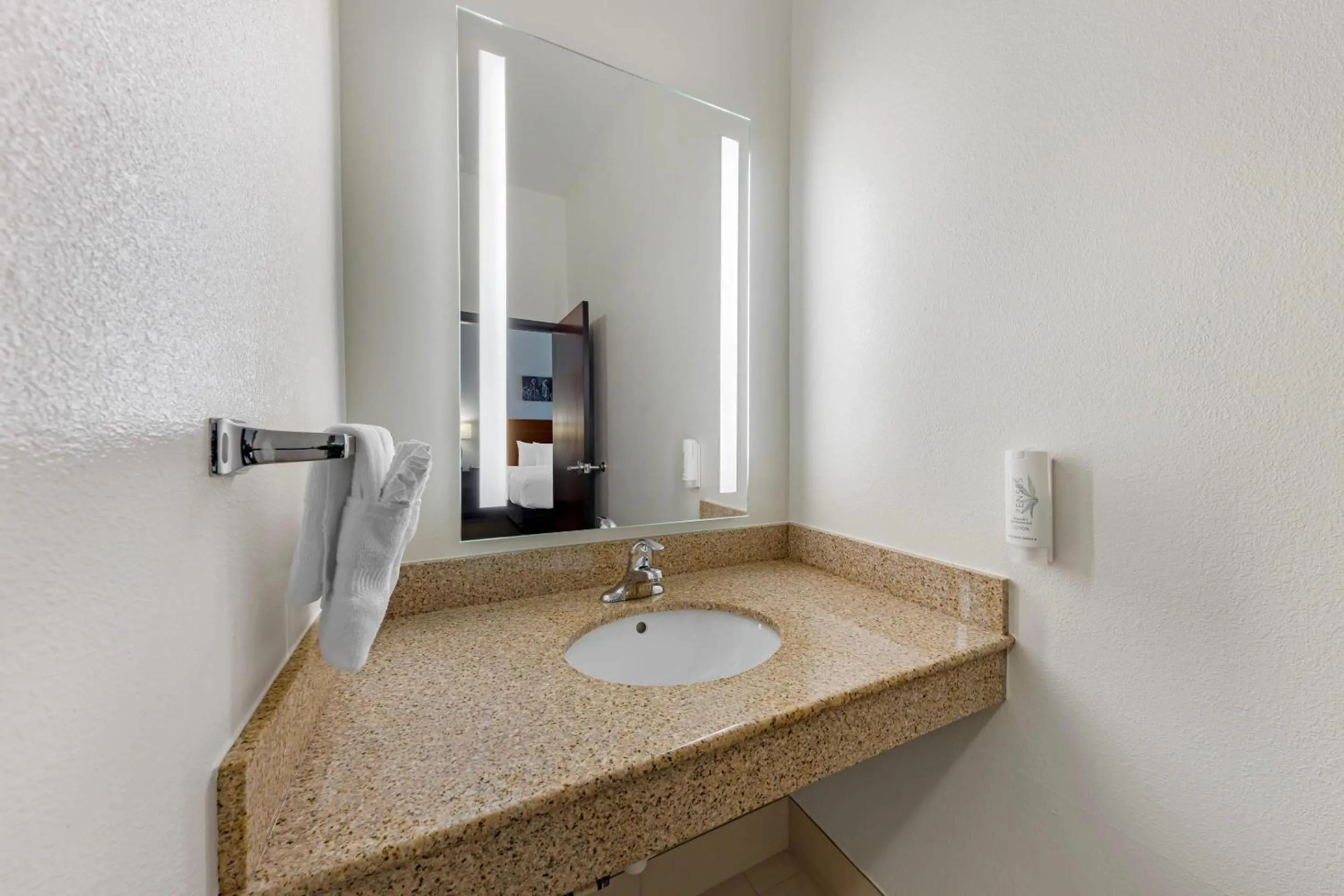 Bedroom in Sleep Inn & Suites Norman near University