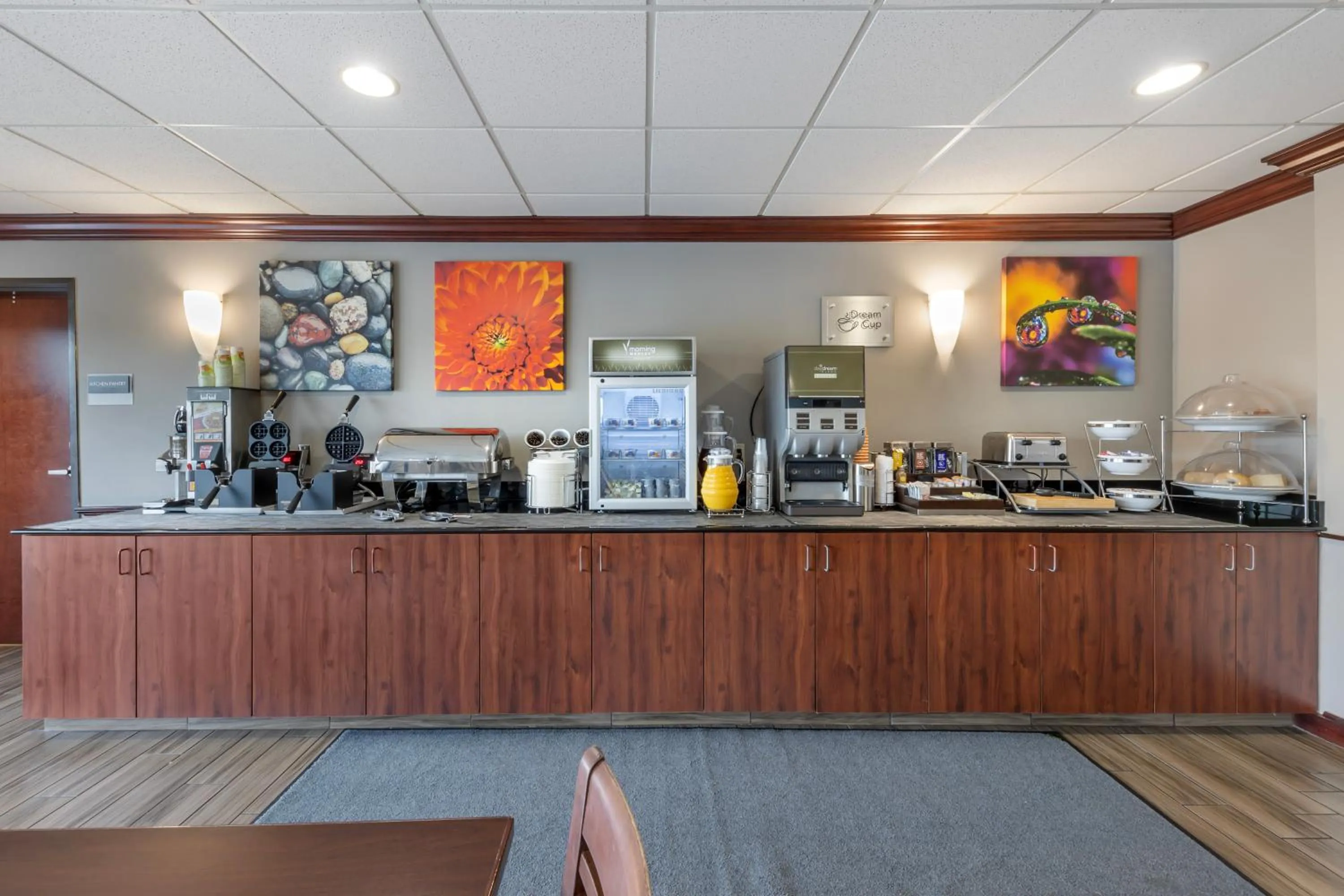 Coffee/tea facilities in Sleep Inn & Suites Norman near University
