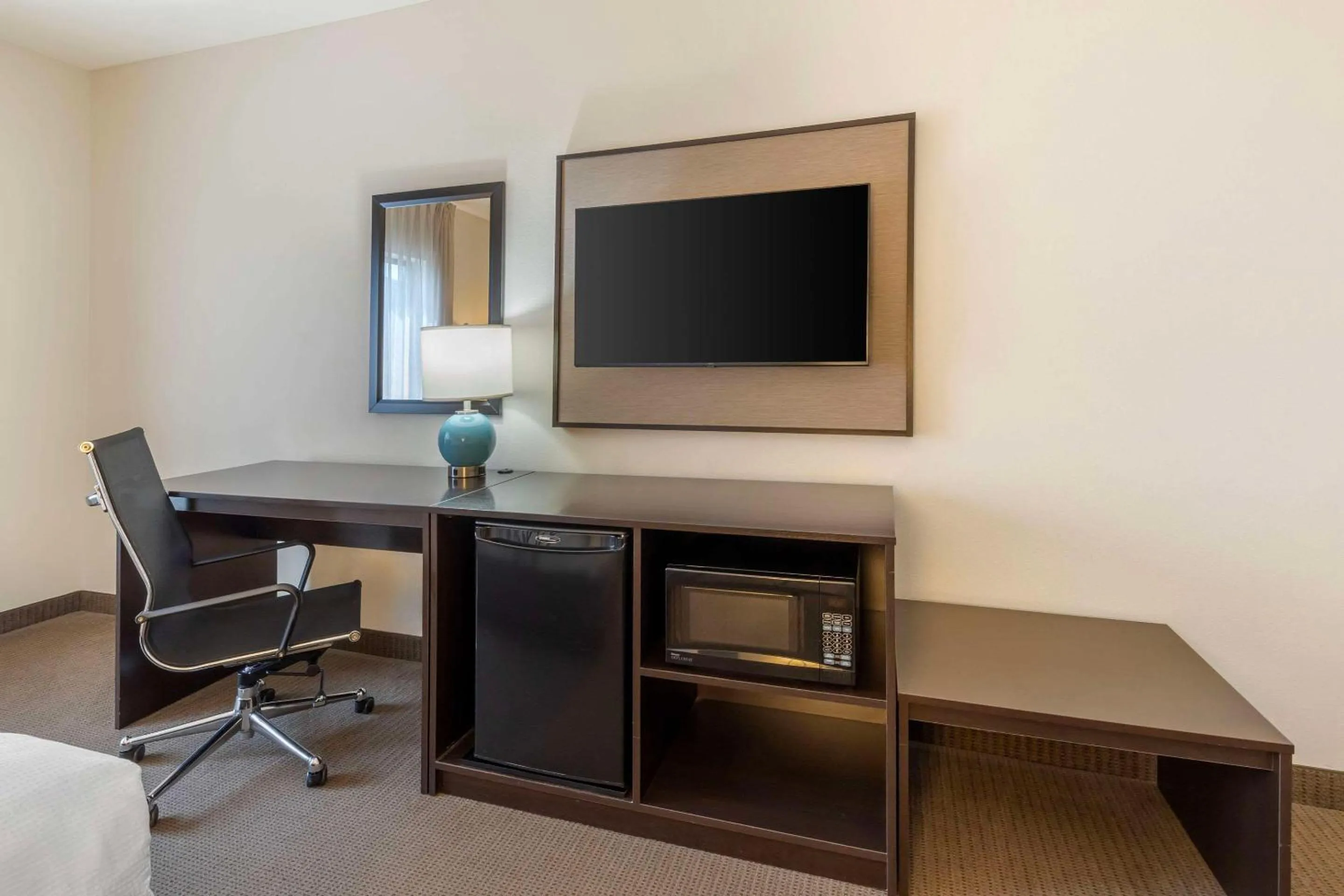 Bedroom in Sleep Inn & Suites Norman near University