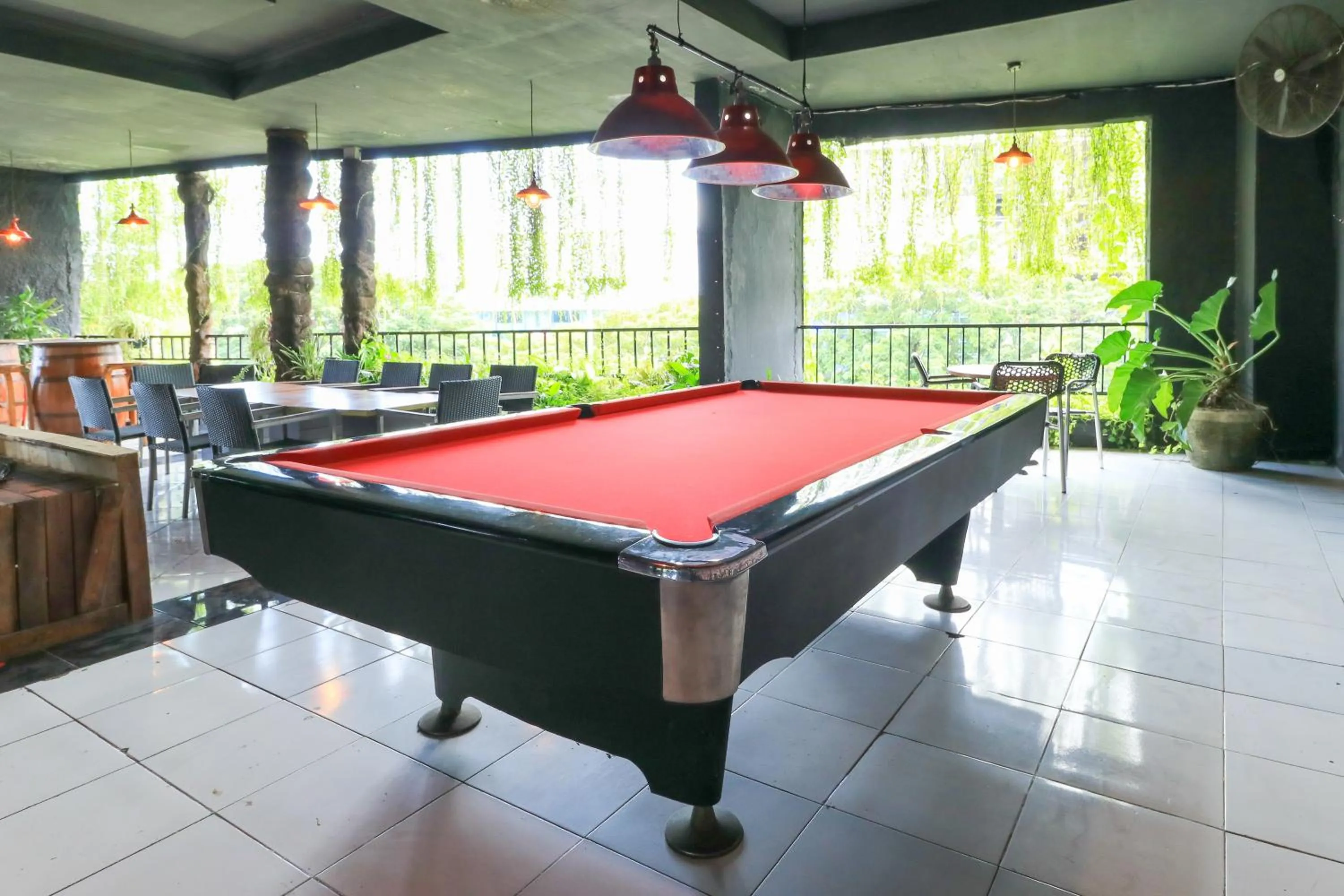 Billiard in Labuana Homestay and Cafe Garden Makassar
