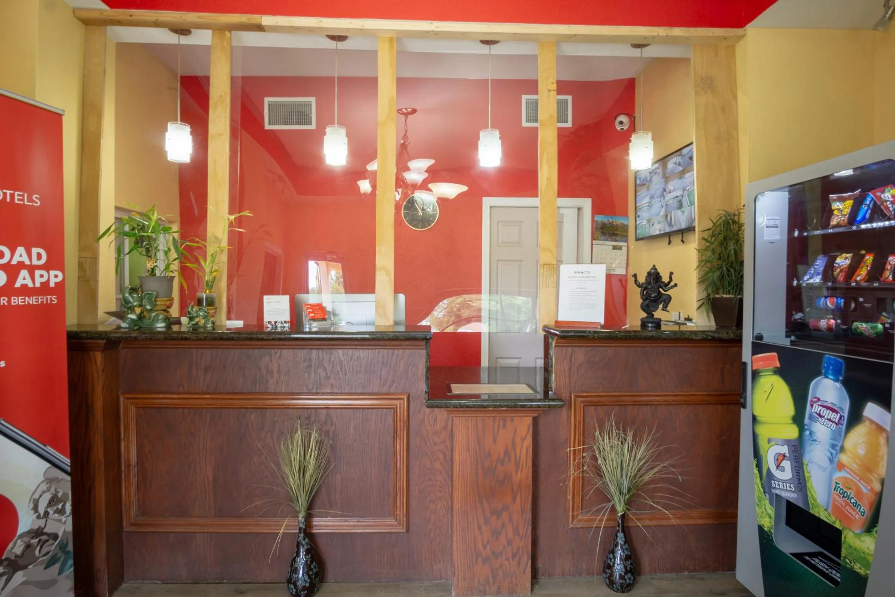 Lobby or reception in Woodridge Inn and Suites