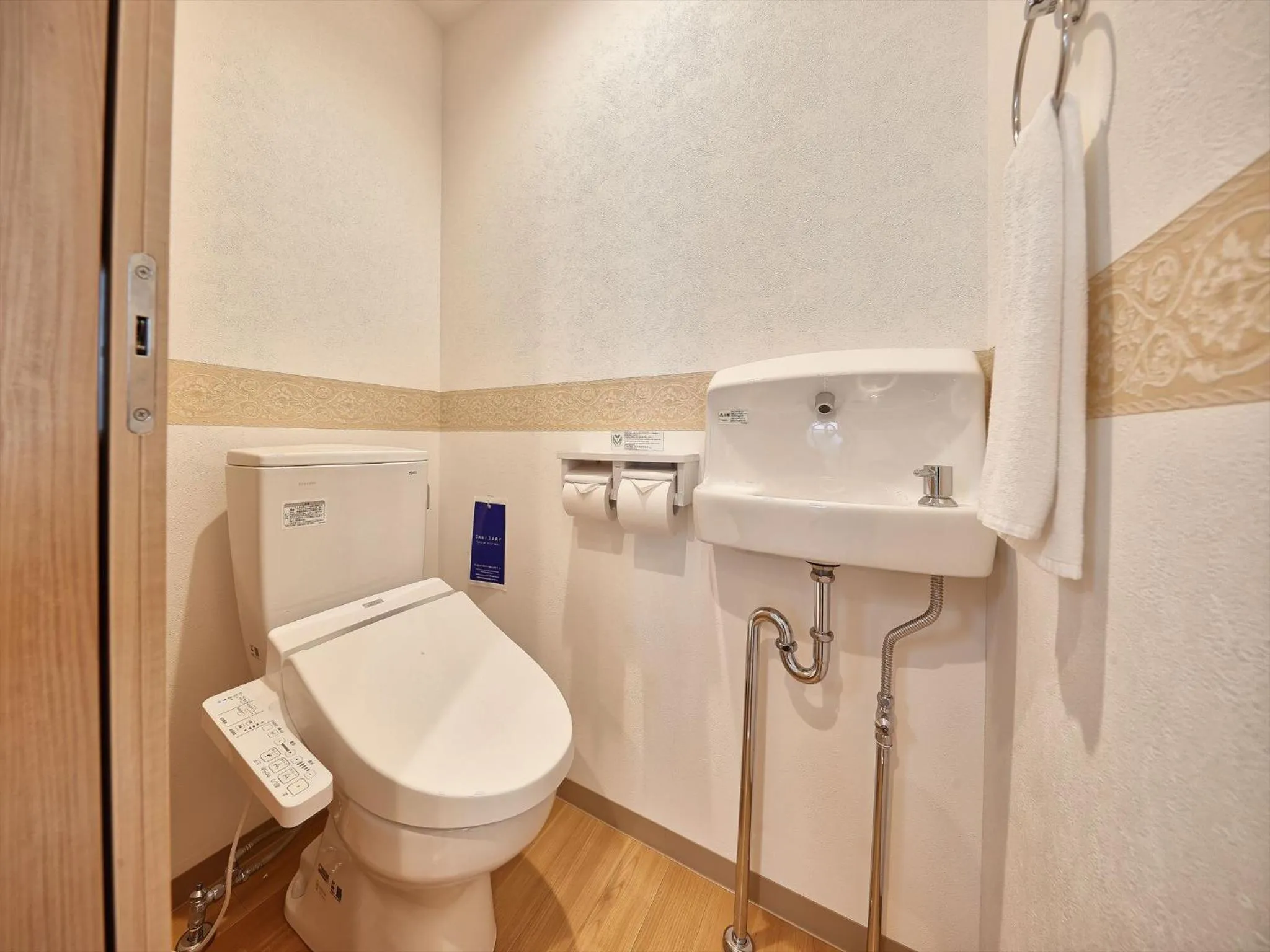 Toilet in M´s Stay Okinawa