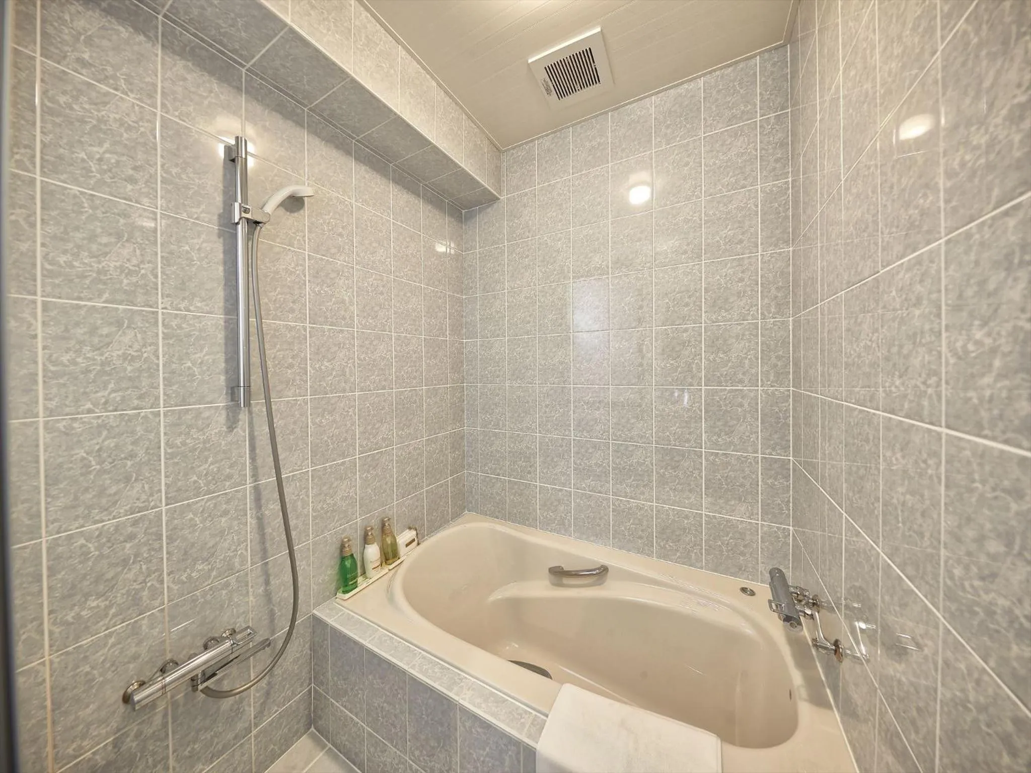 Bathroom in M´s Stay Okinawa