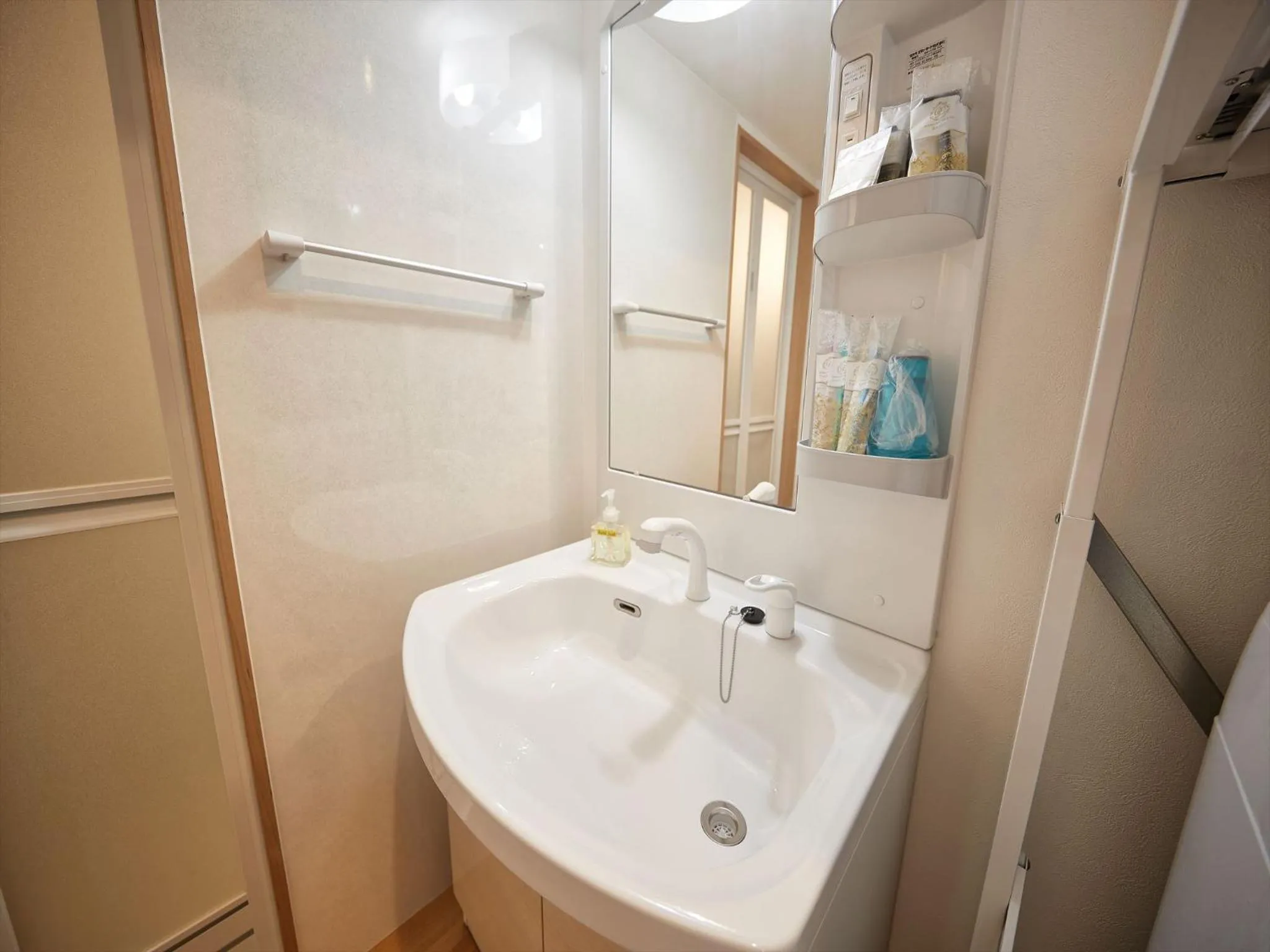 Bathroom in M´s Stay Okinawa