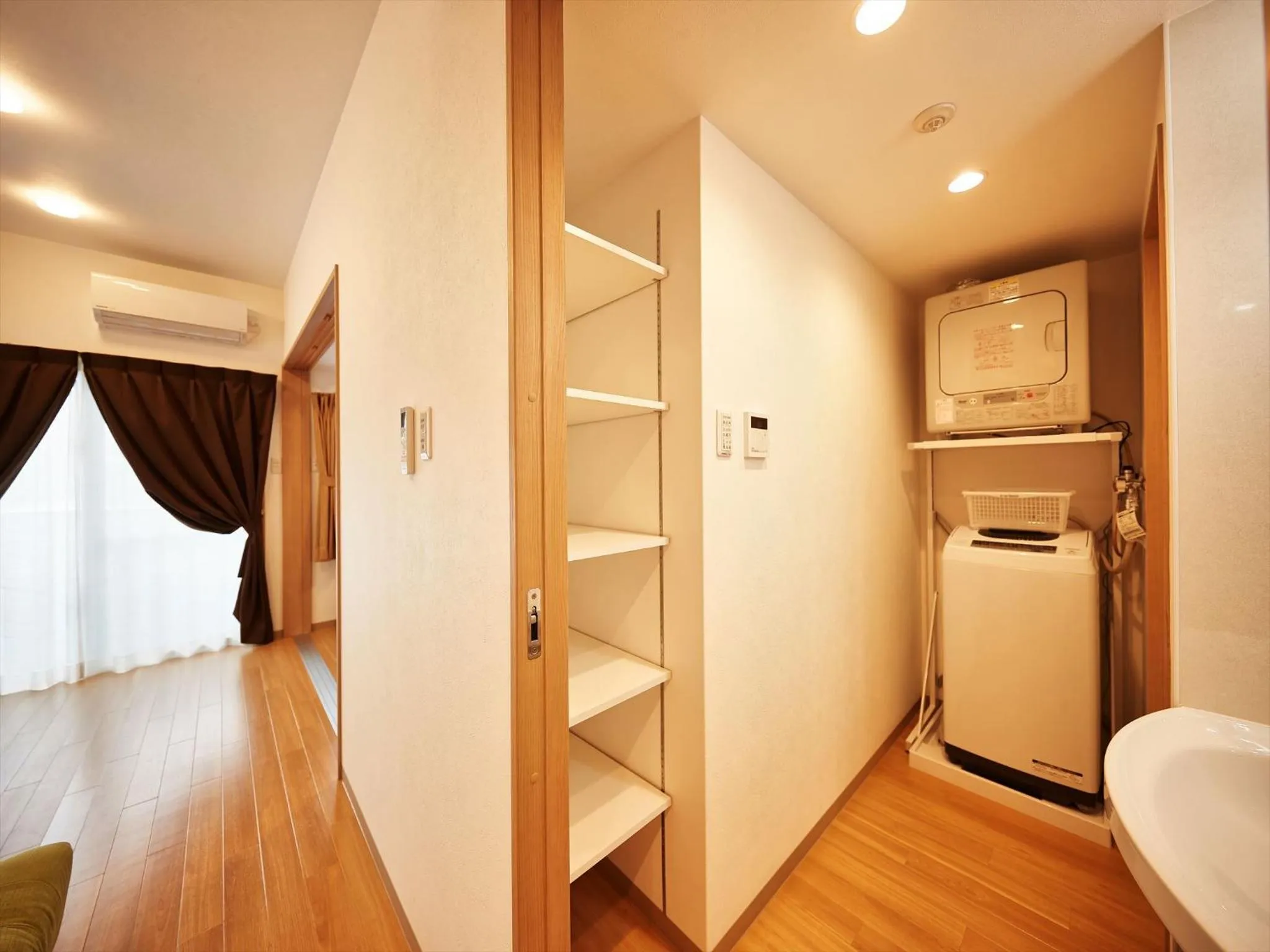 Photo of the whole room in M´s Stay Okinawa