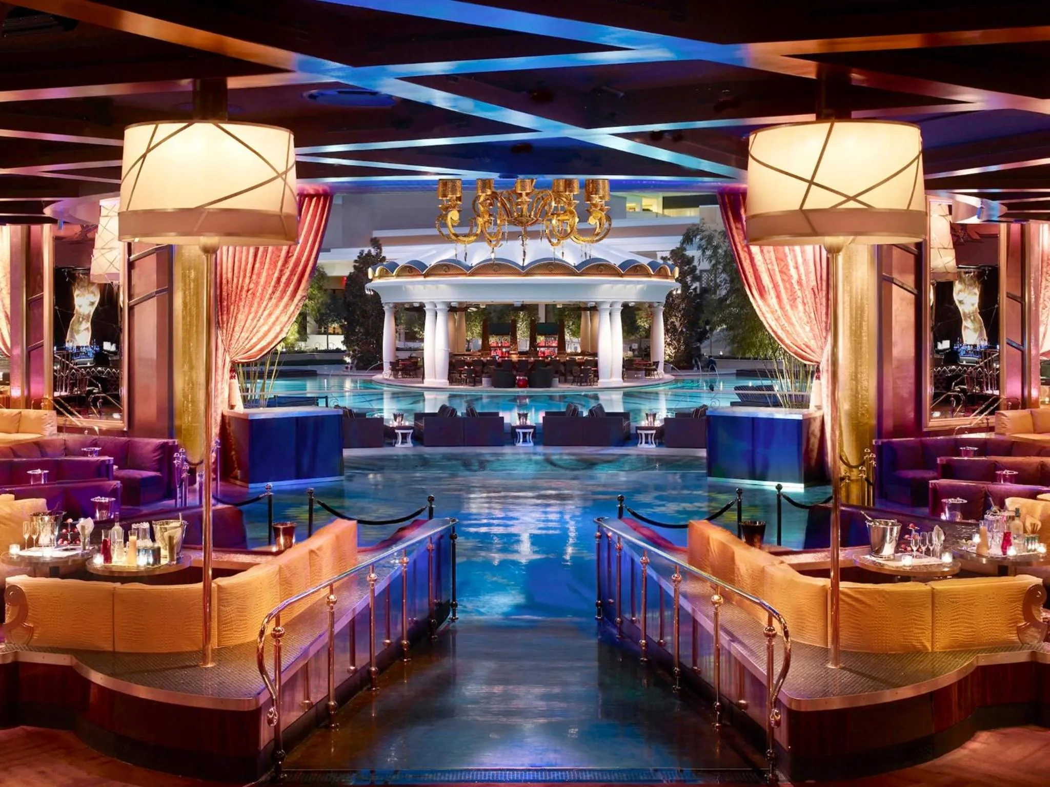 Nightclub / DJ in Encore at Wynn Las Vegas