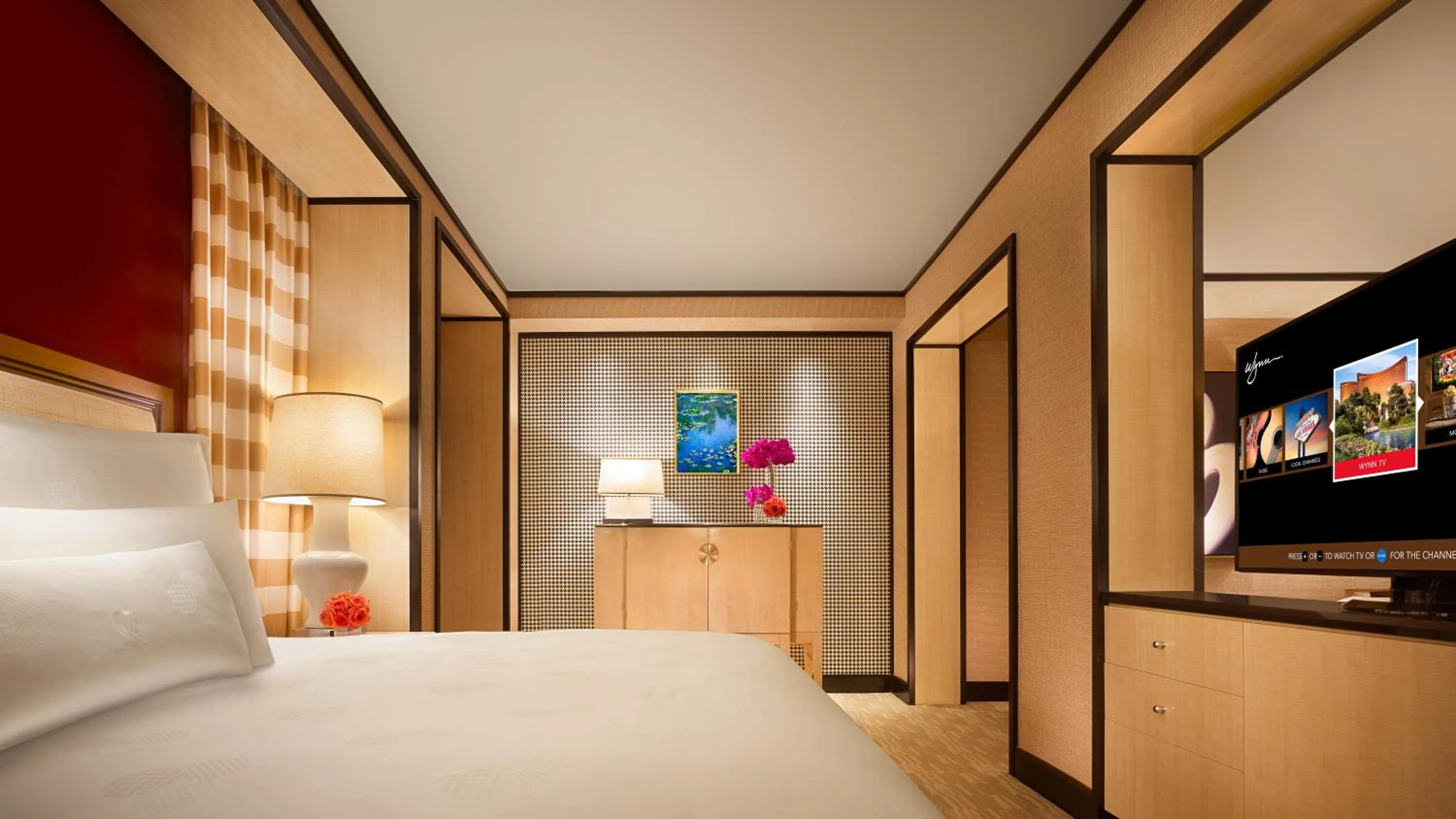 Bed in Encore at Wynn Las Vegas