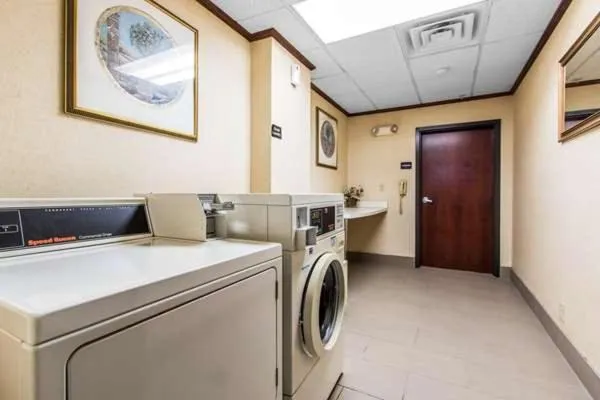 Ardmore Inn & Suites Ardmore