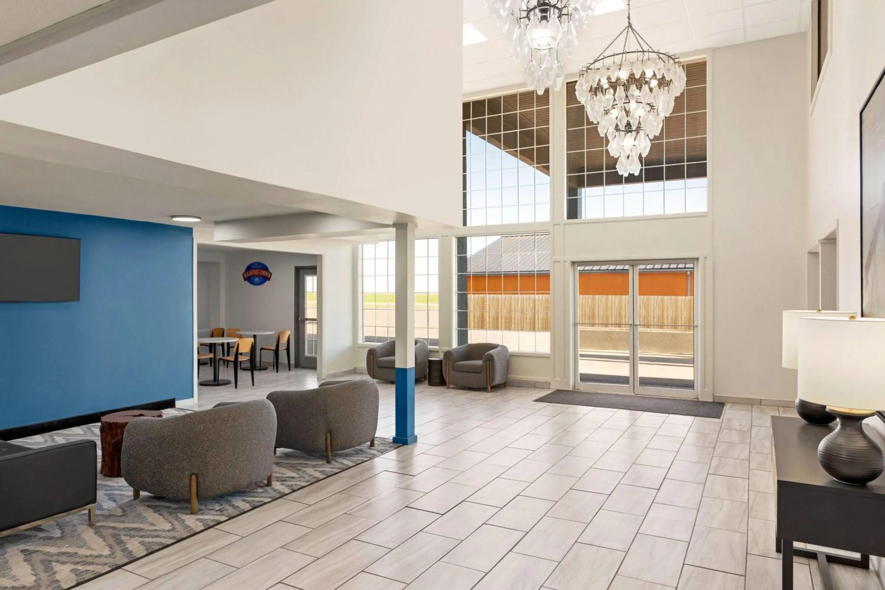 Lobby or reception in Baymont by Wyndham Blackwell I-35