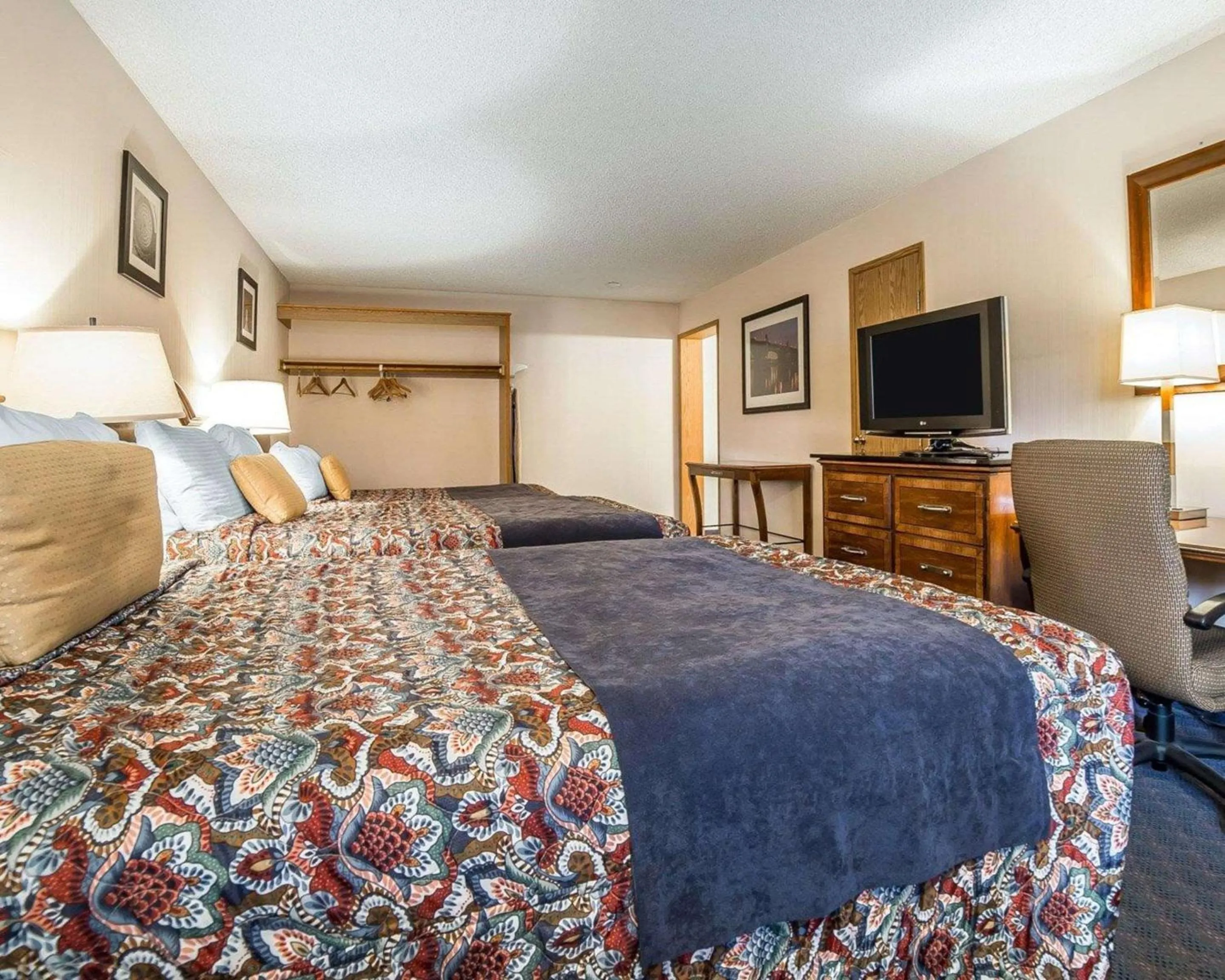 Photo of the whole room, Bed in Rodeway Inn Baker City