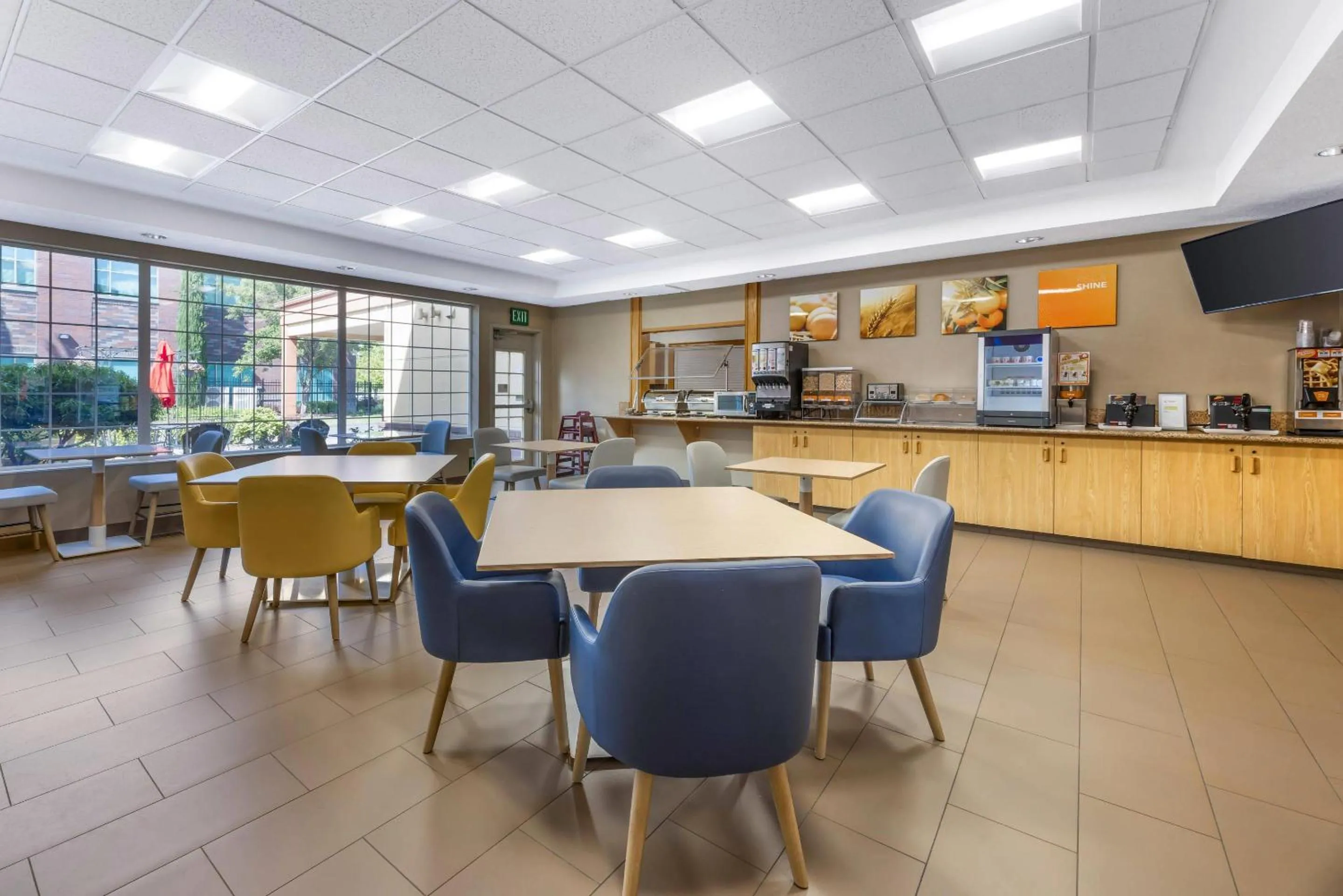 Breakfast in Comfort Suites Salem