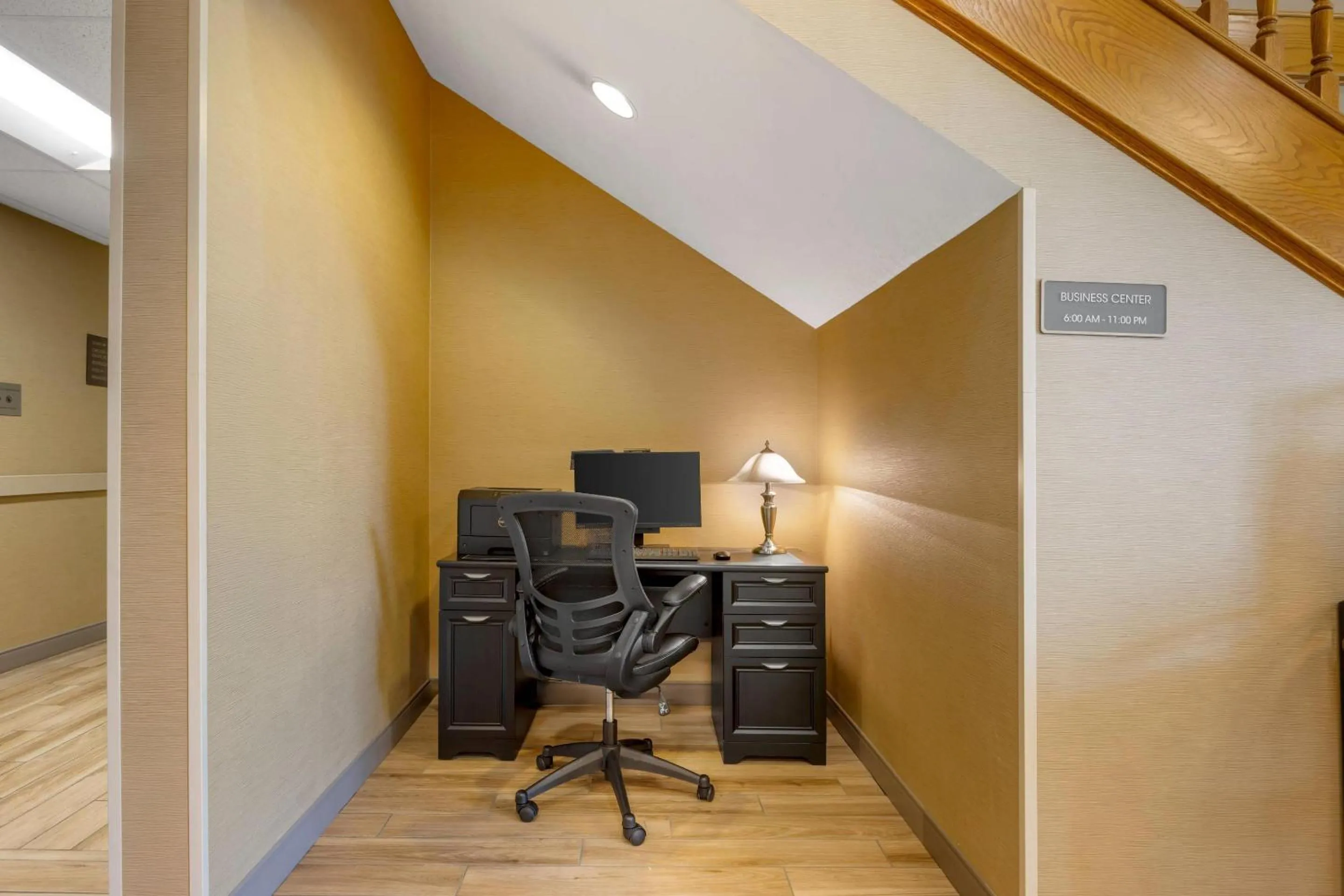 Business facilities in Comfort Suites Salem