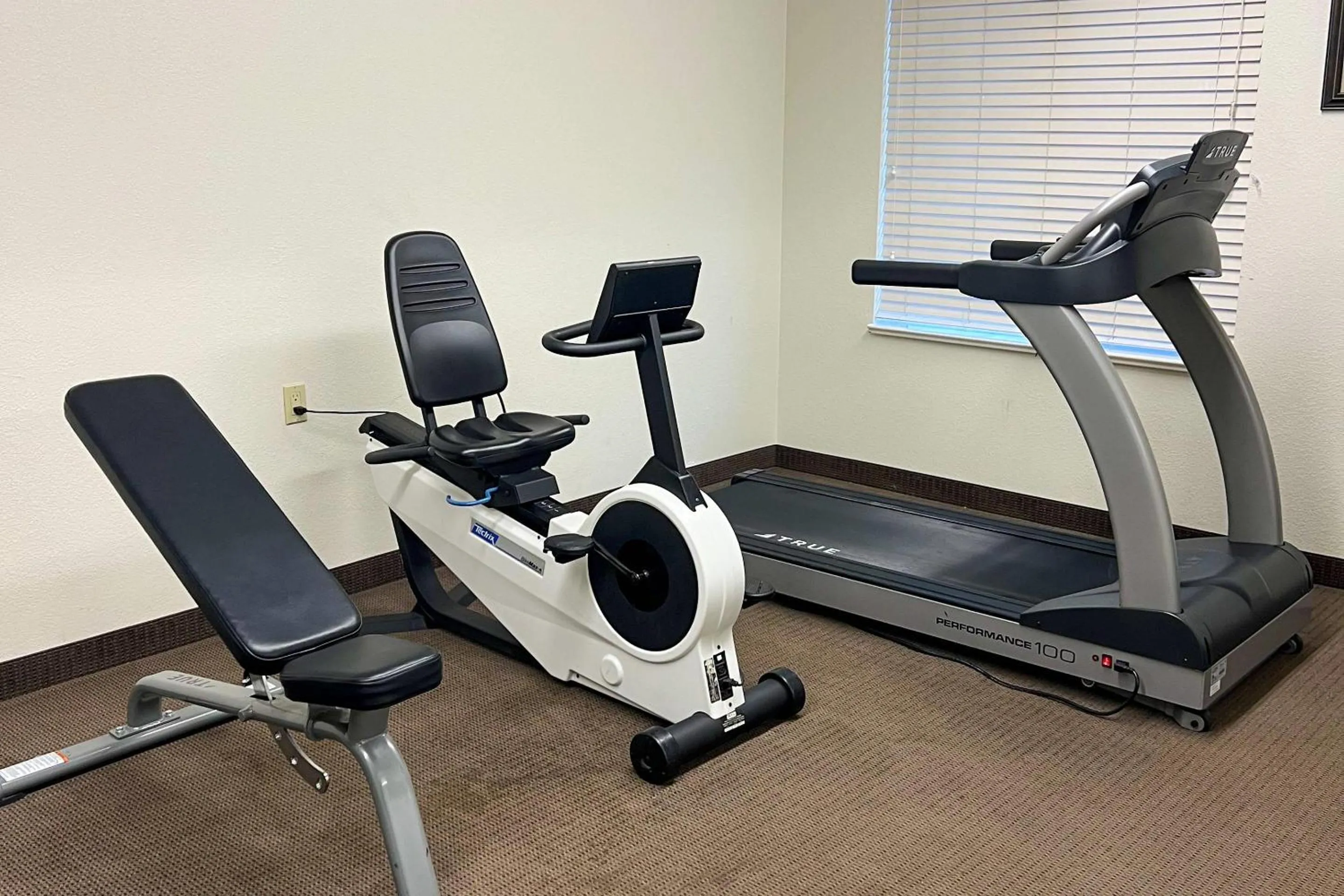 Fitness centre/facilities in Sleep Inn & Suites Roseburg North Near Medical Center