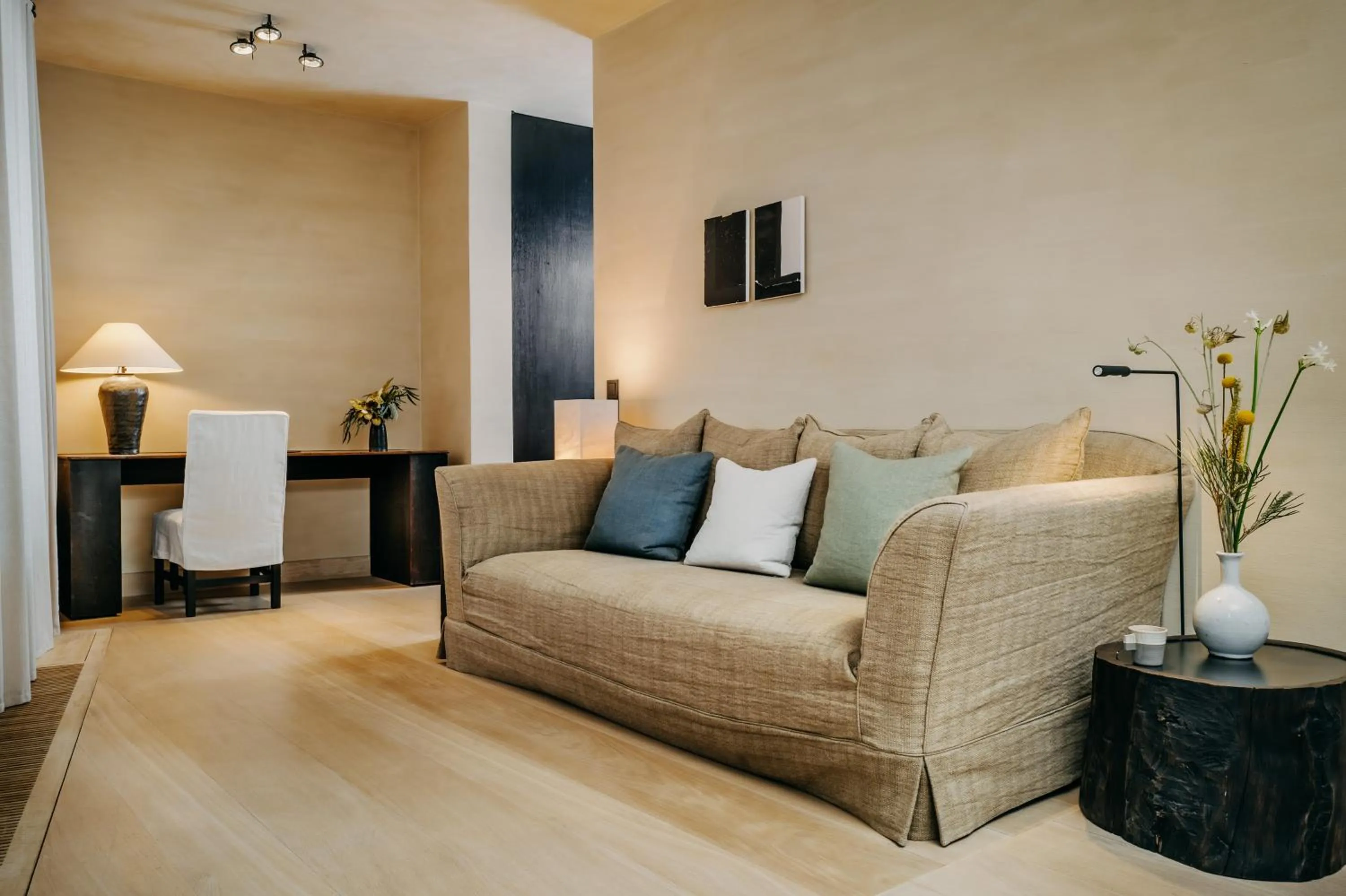 Seating area in Hotel PURS