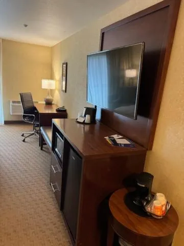 Comfort Inn & Suites Lincoln City