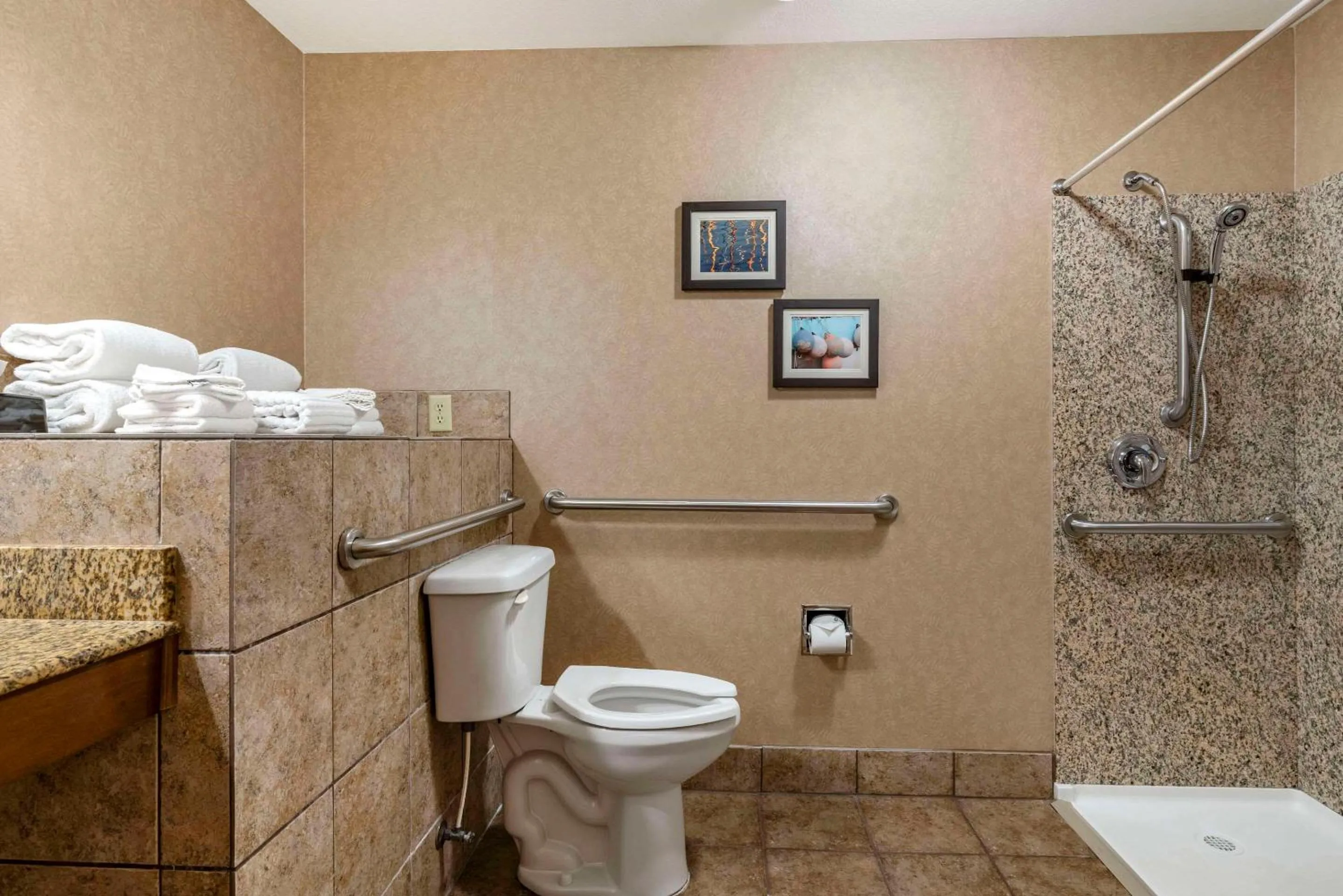 Bedroom in Comfort Inn & Suites Lincoln City