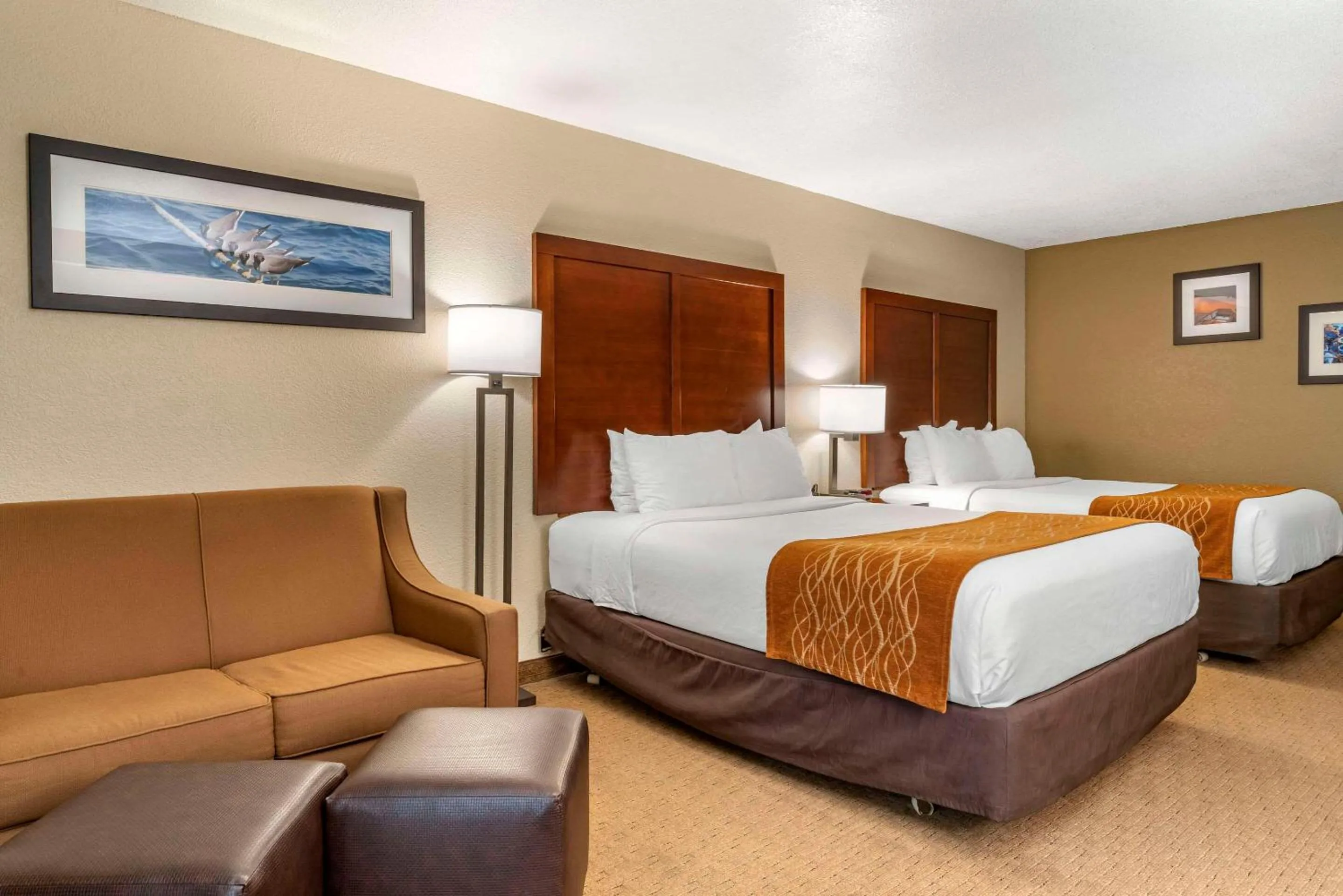 Bedroom, Bed in Comfort Inn & Suites Lincoln City