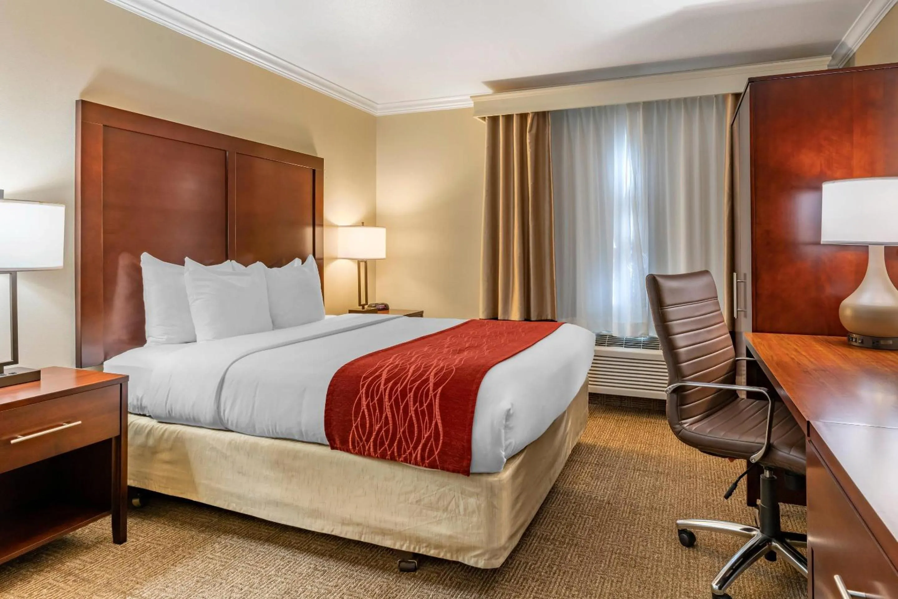 Bedroom, Bed in Comfort Inn Columbia Gorge