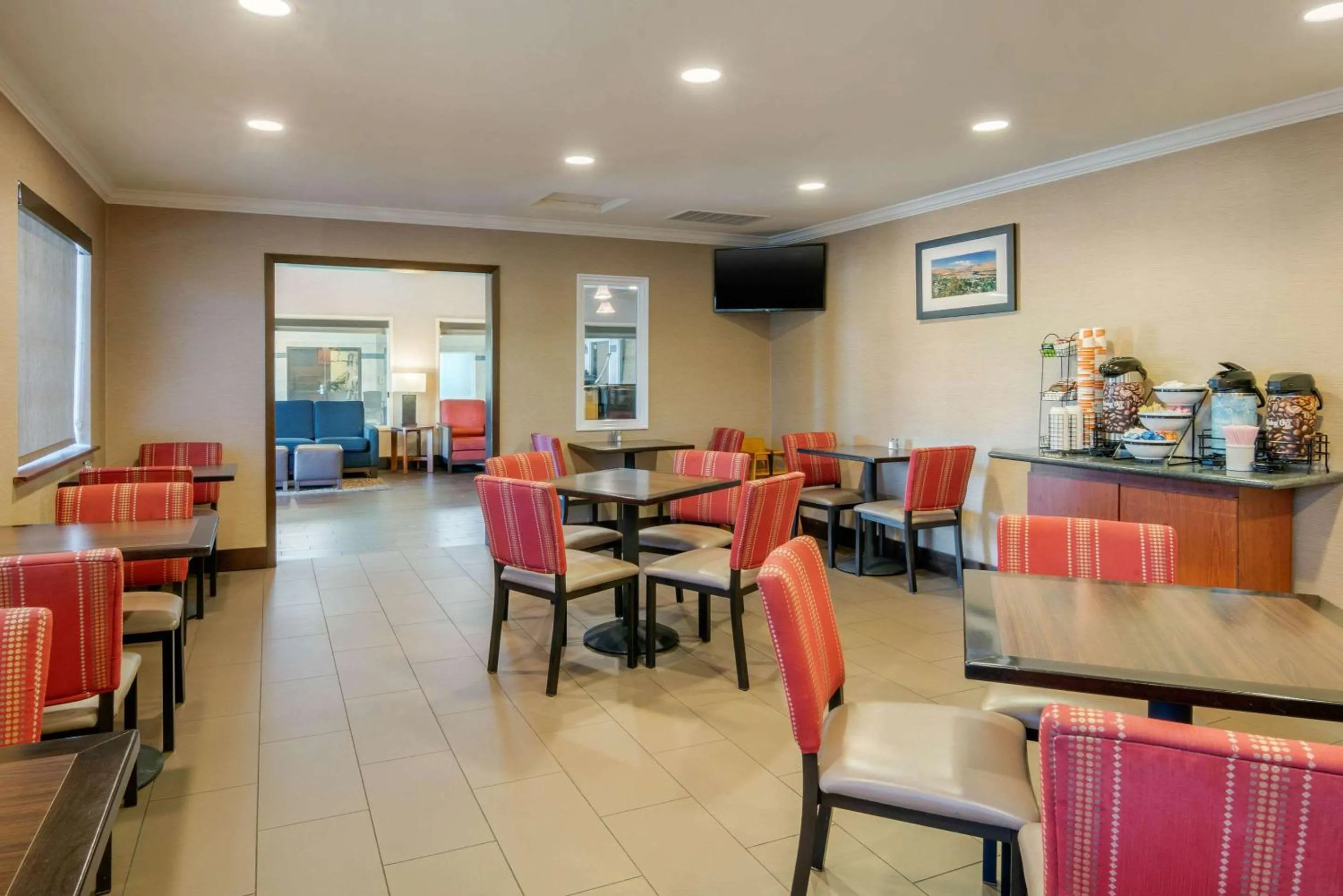 Restaurant/places to eat in Comfort Inn Columbia Gorge