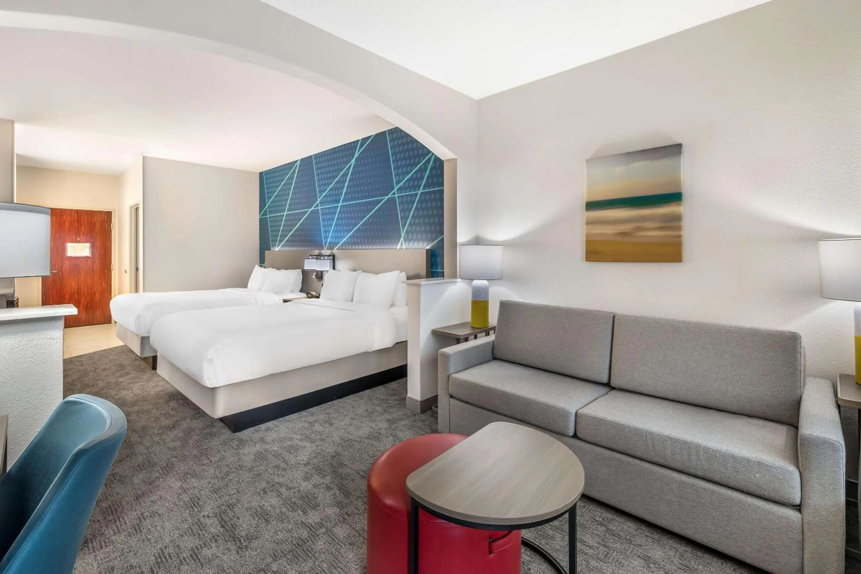 Bedroom, Bed in Comfort Suites Redmond Airport