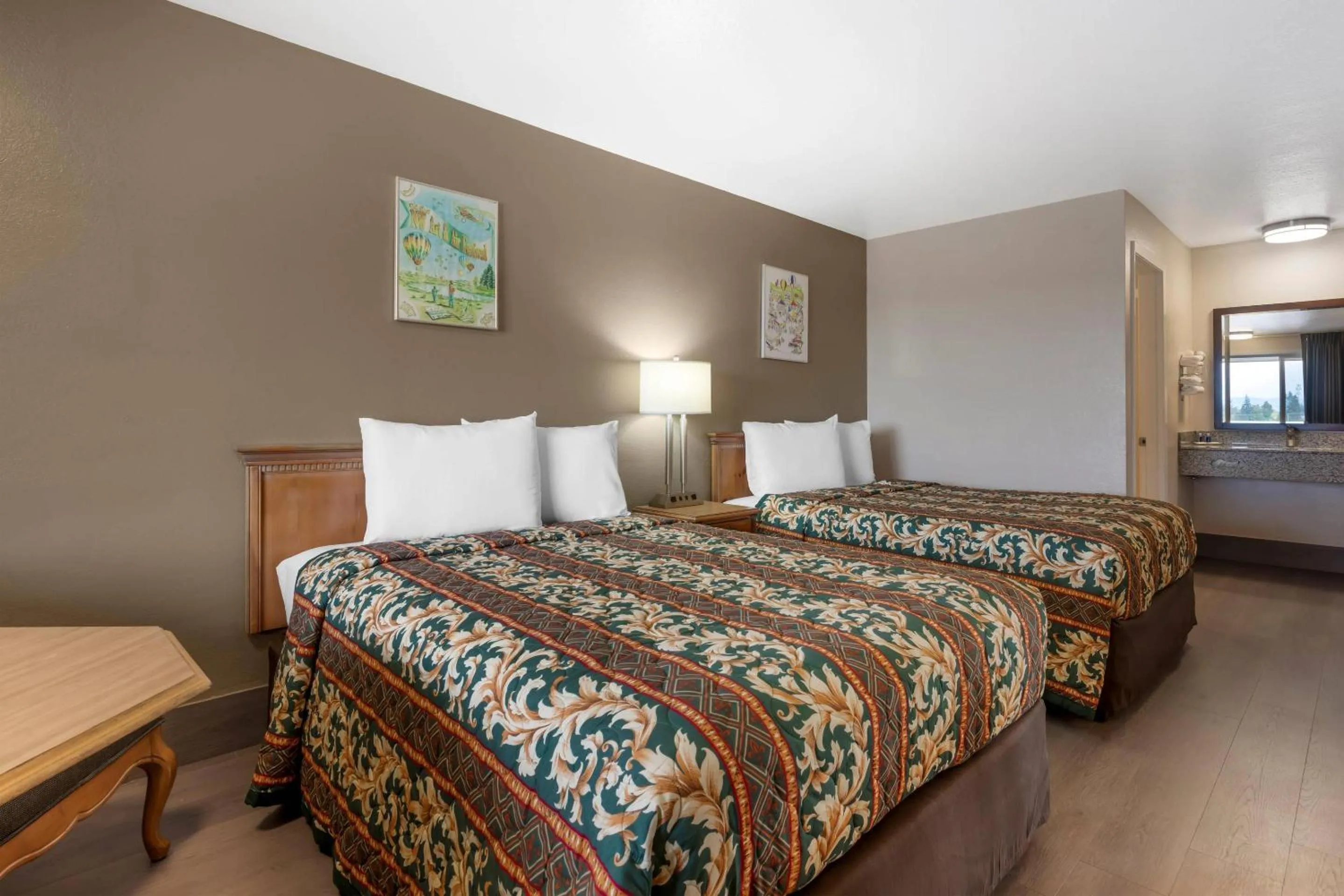 Bedroom, Bed in Rodeway Inn Albany