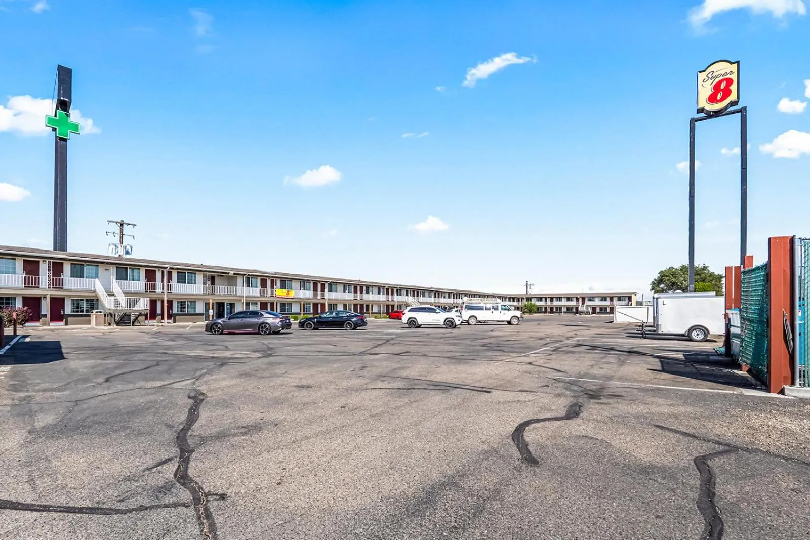 Property building in Super 8 by Wyndham Ontario