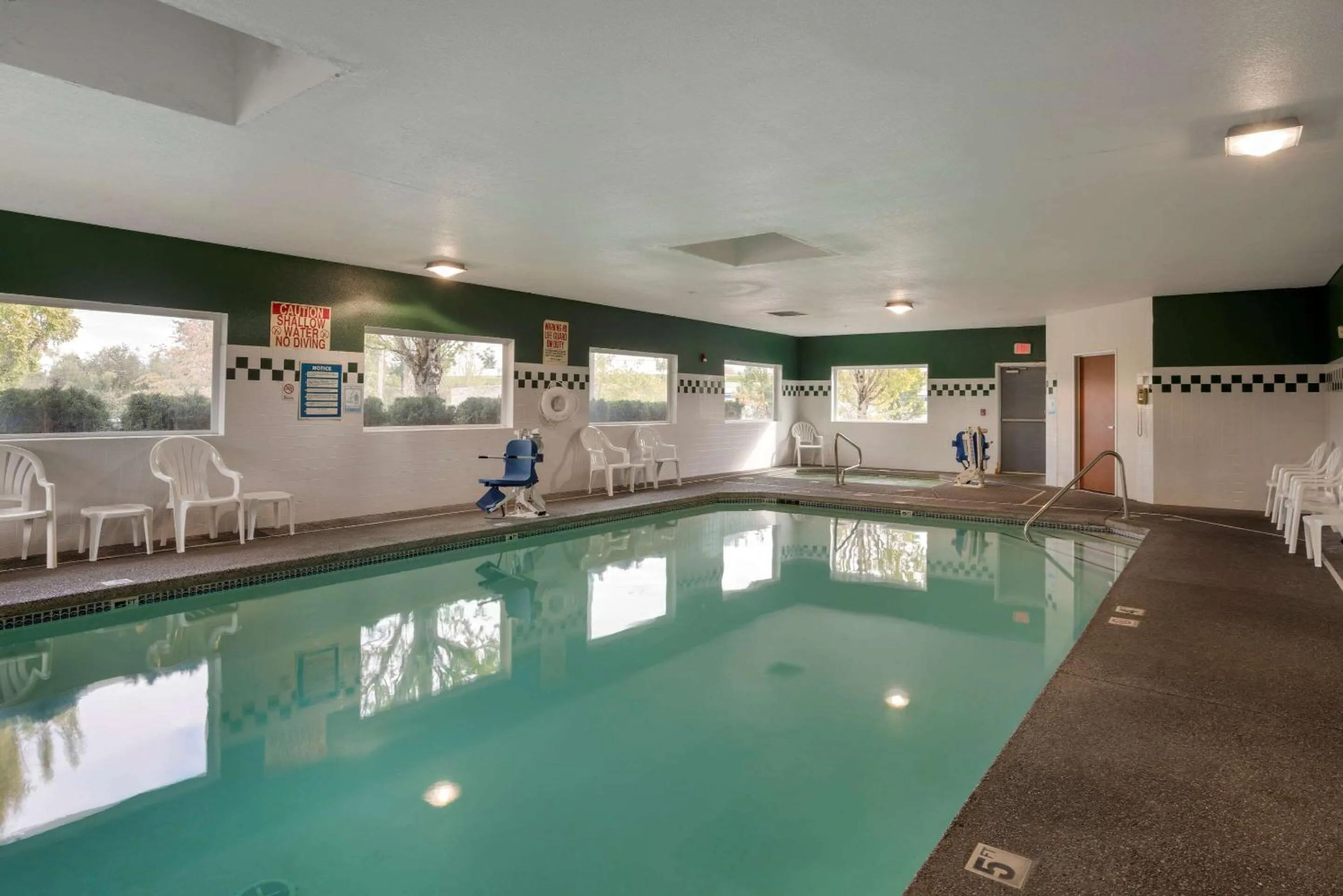 Activities in Comfort Inn & Suites Salem Northeast