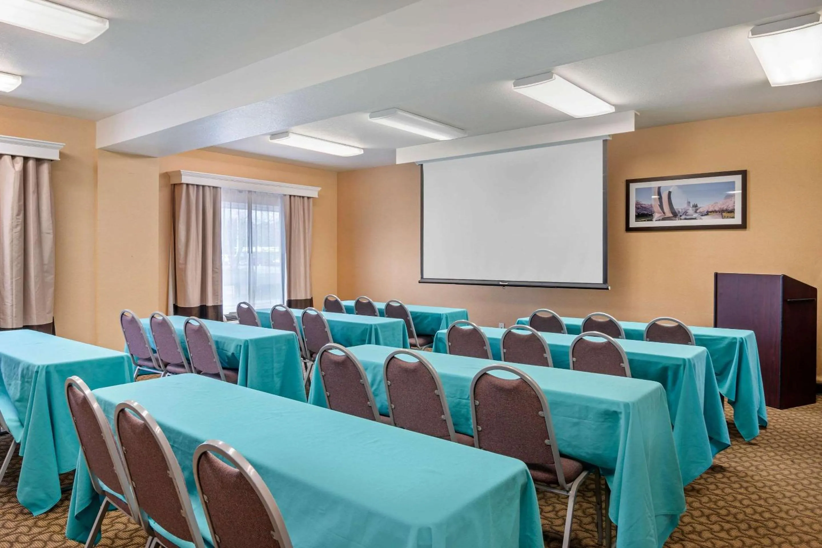 On site in Comfort Inn & Suites Salem Northeast