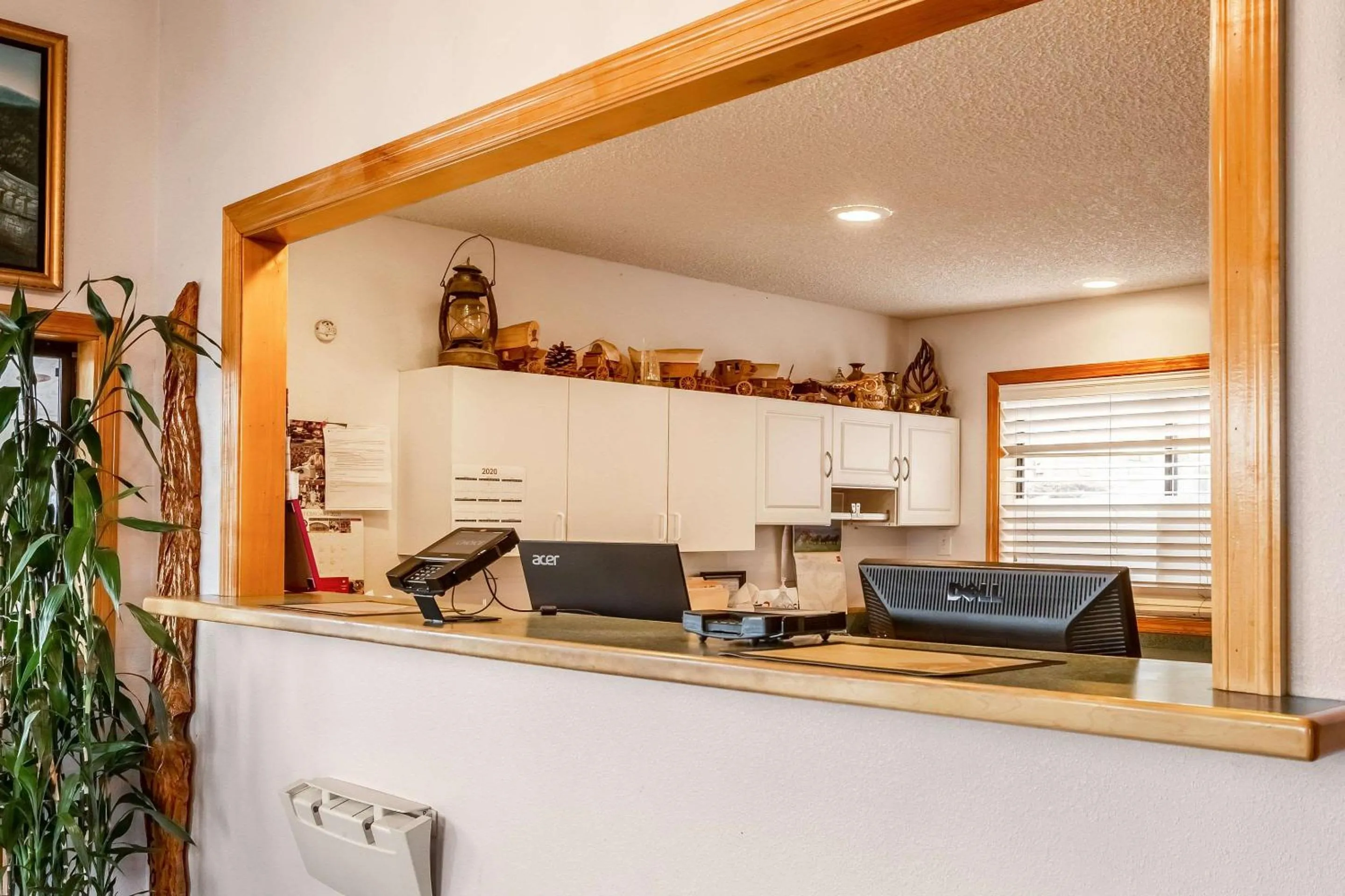 Lobby or reception in Econo Lodge Inn & Suites Madras