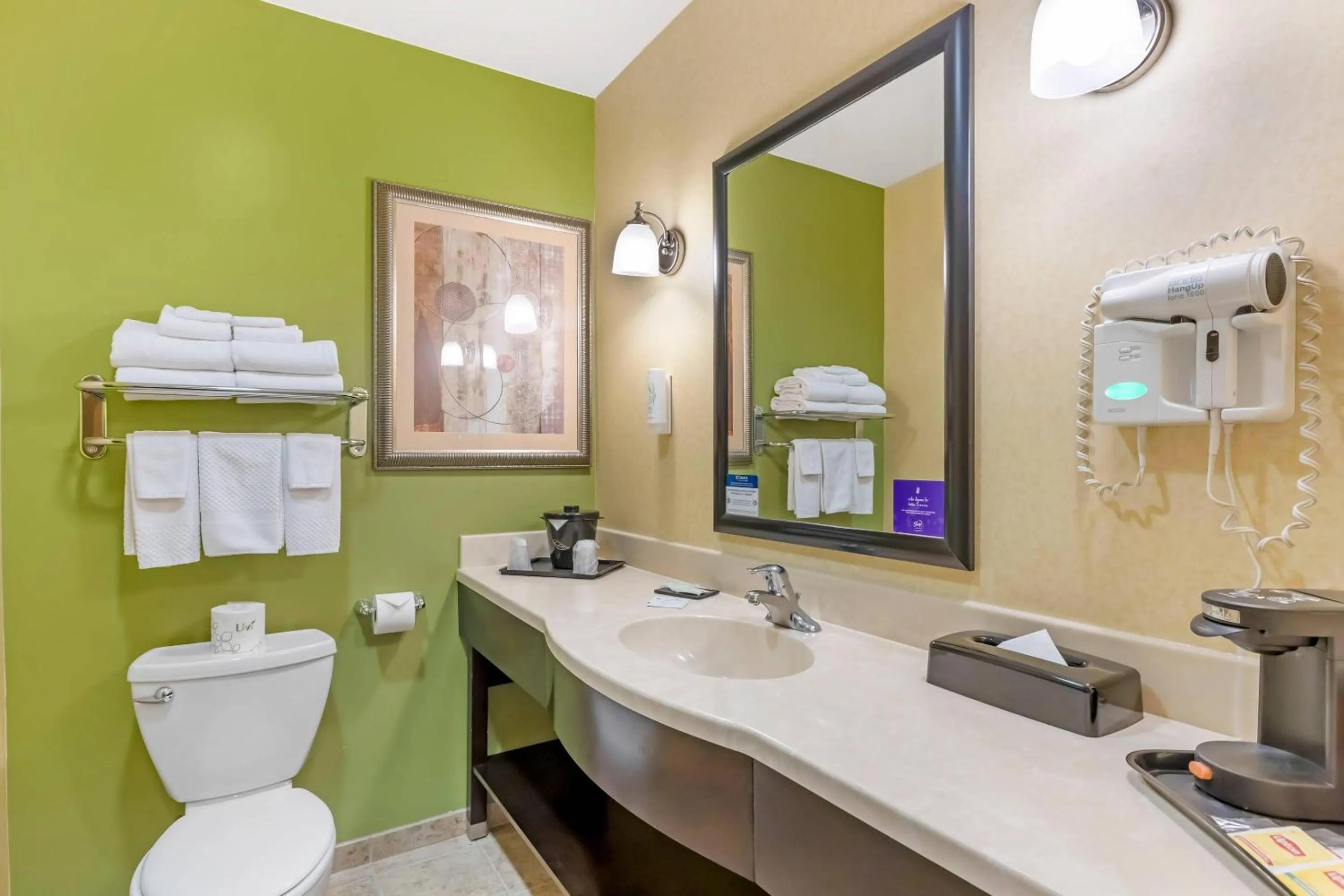 Bedroom in Sleep Inn & Suites Redmond