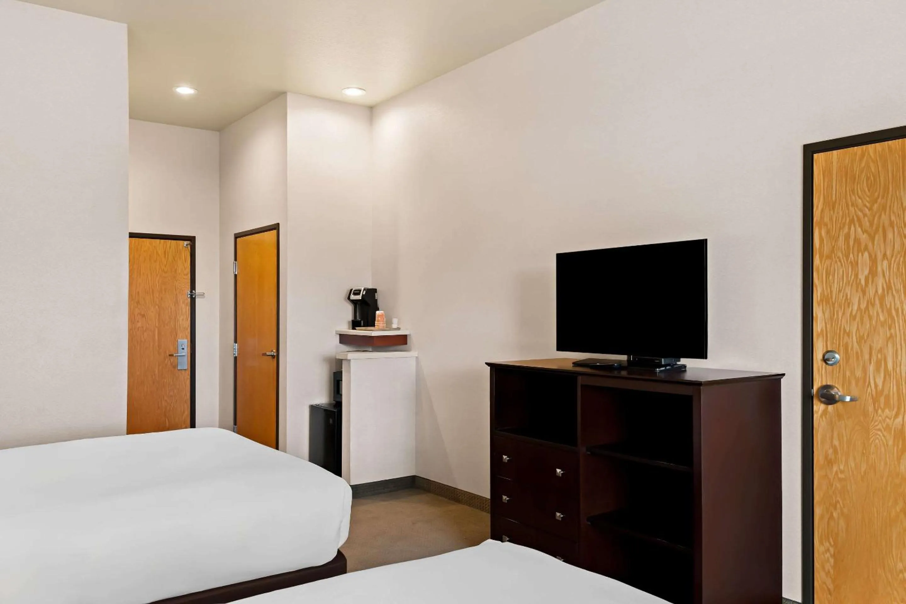 Bedroom, Bed in Comfort Inn & Suites Creswell