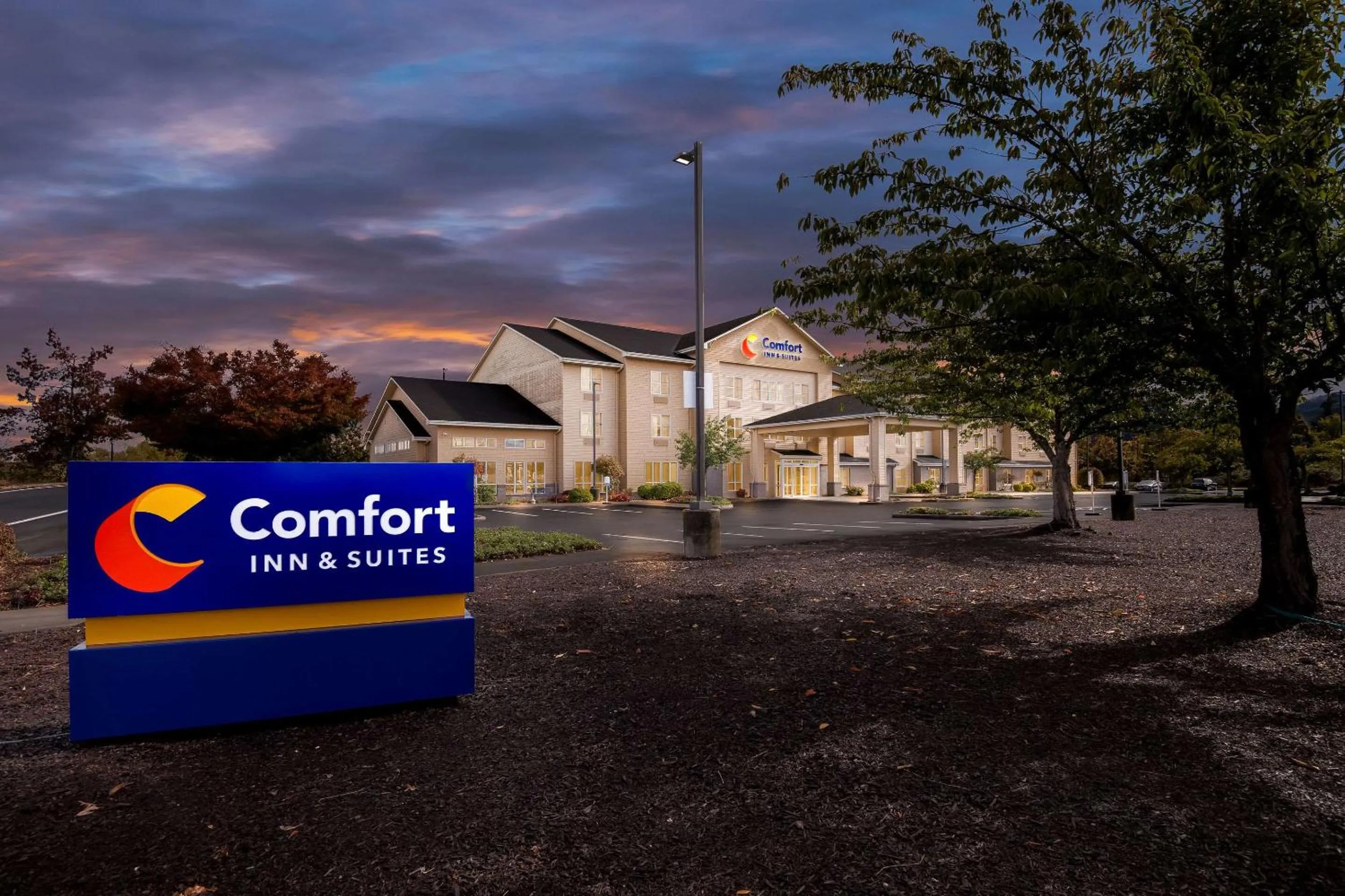 Property building in Comfort Inn & Suites Creswell