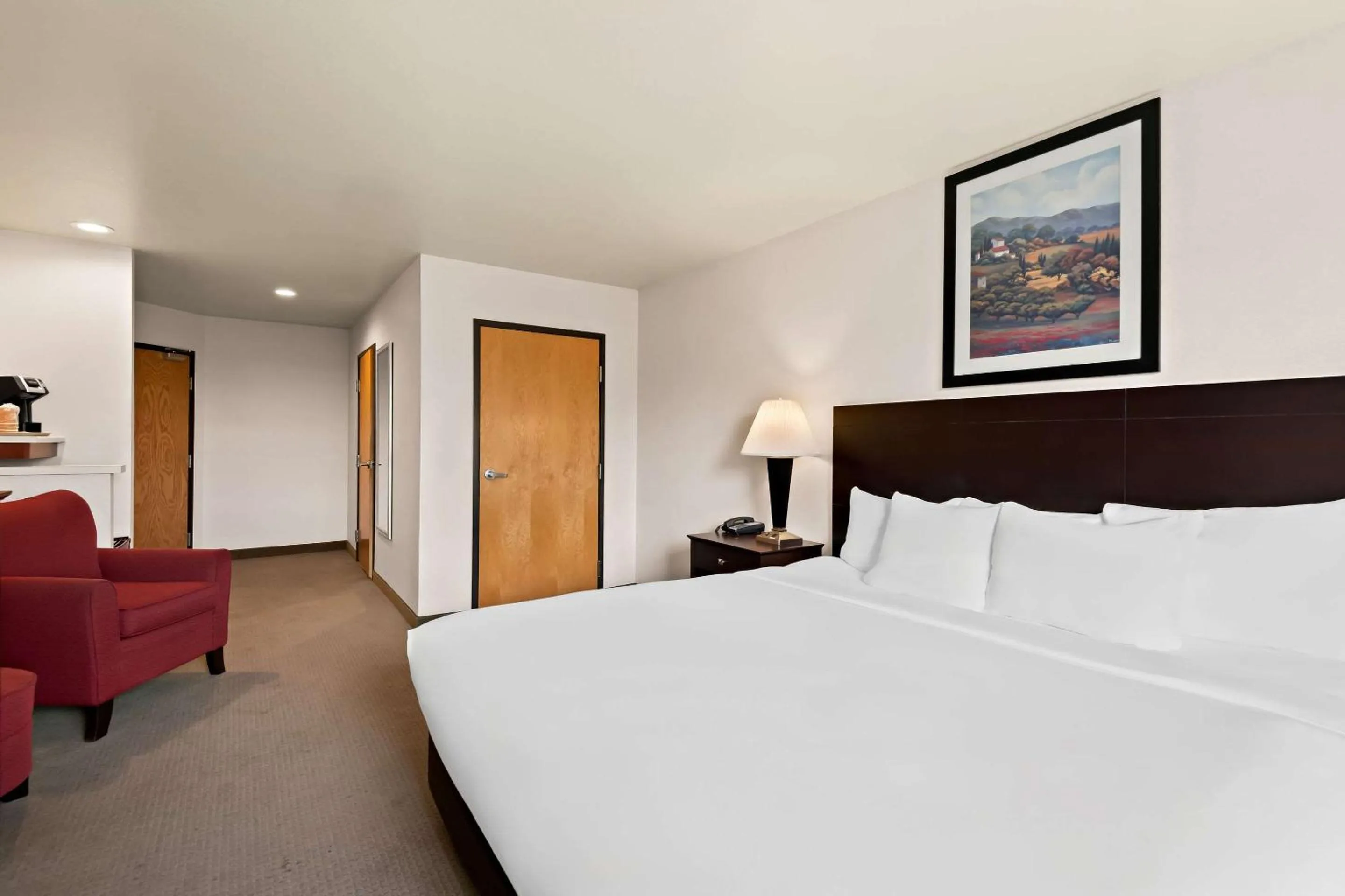 Bedroom, Bed in Comfort Inn & Suites Creswell