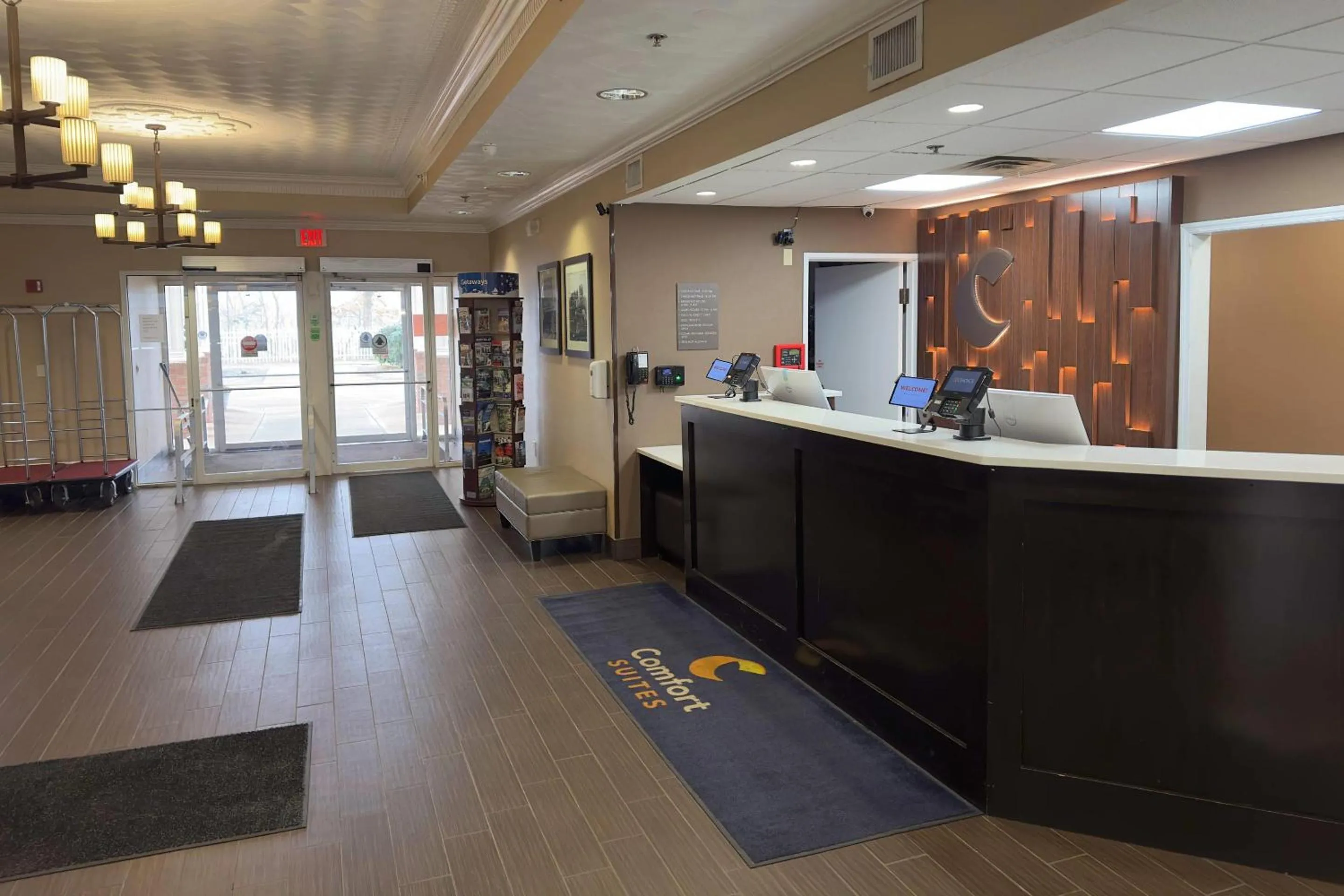 Lobby or reception in Comfort Suites Scranton near Montage Mountain