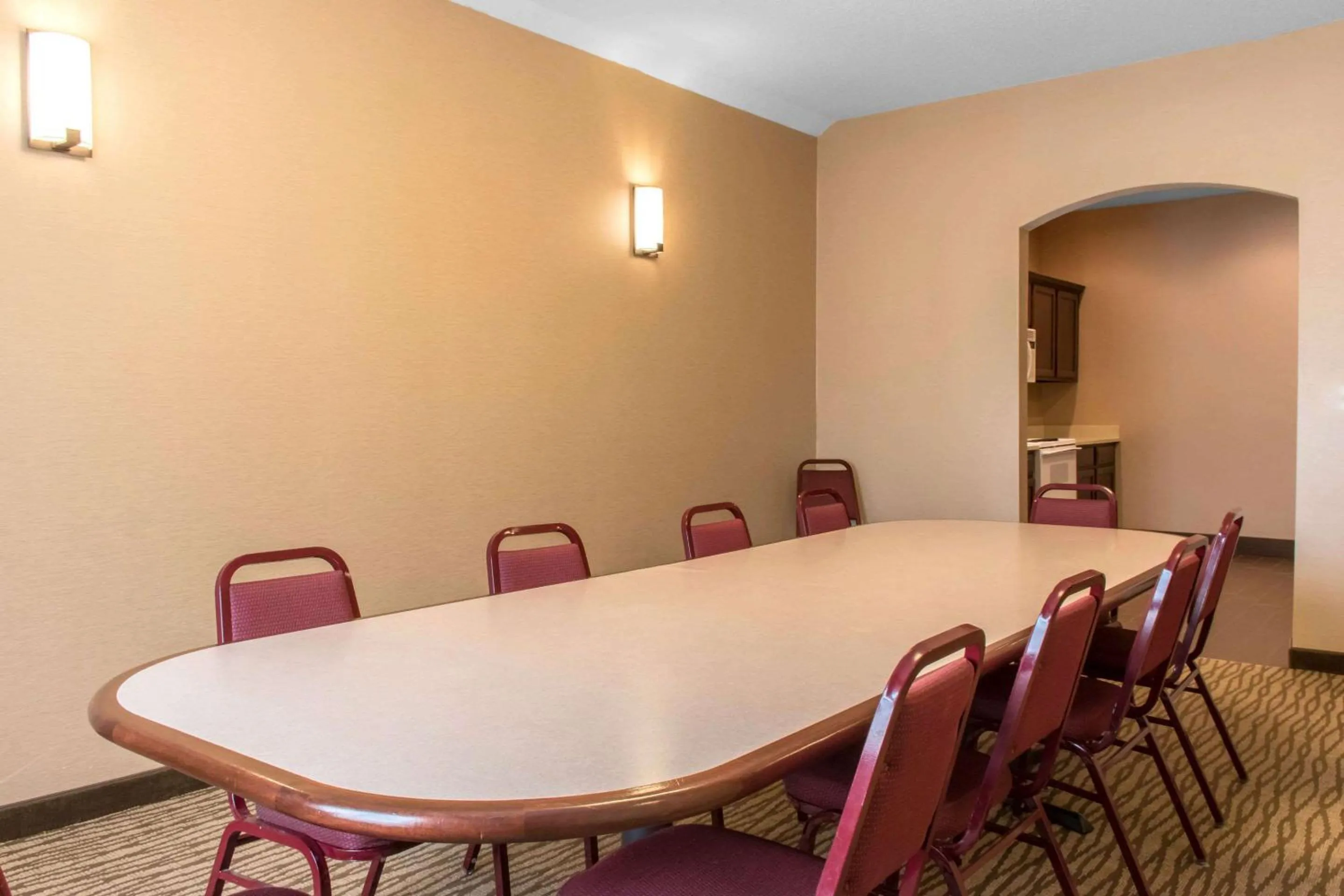 Meeting/conference room in Comfort Suites Scranton near Montage Mountain