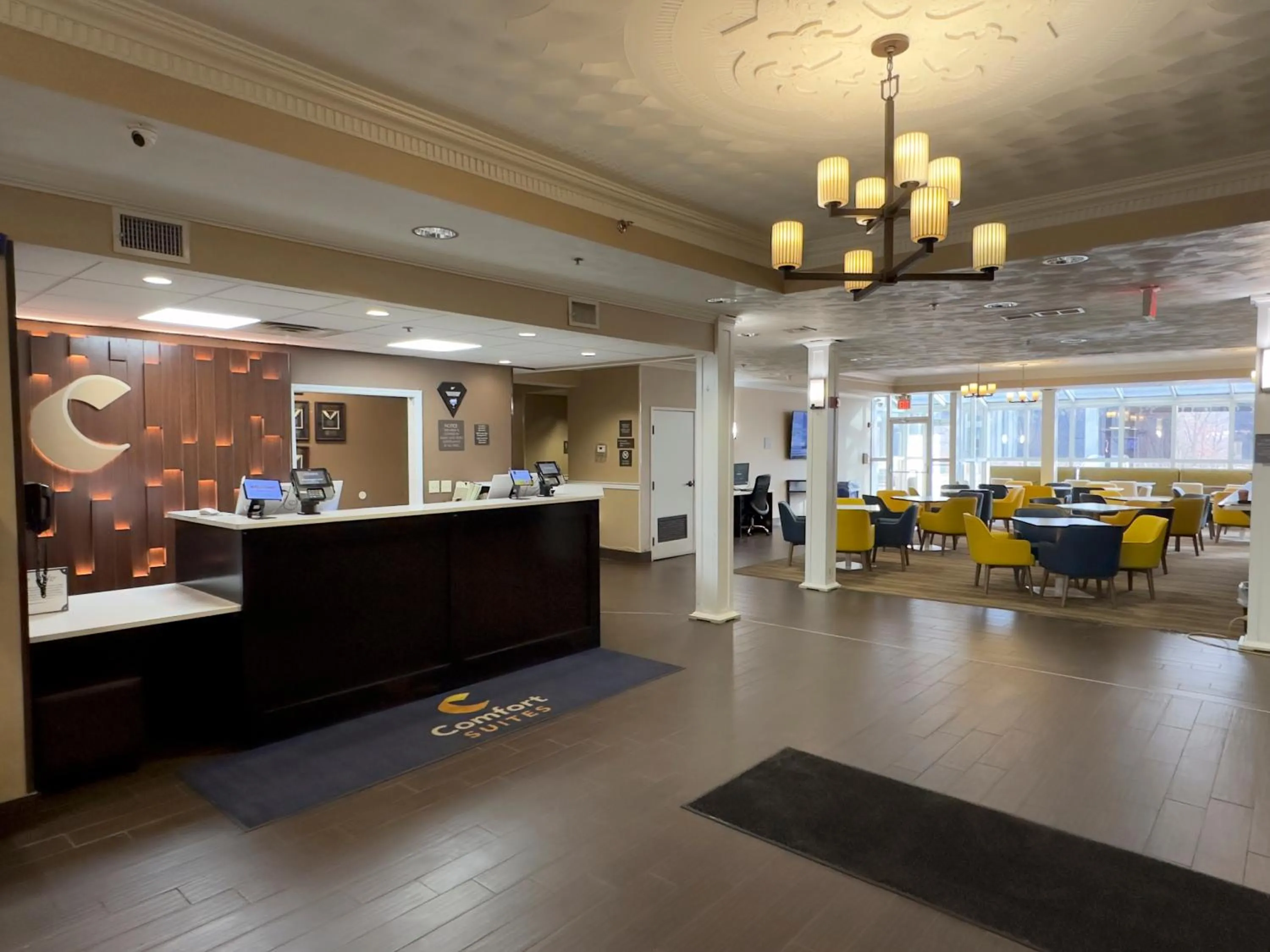 Lobby or reception in Comfort Suites Scranton near Montage Mountain