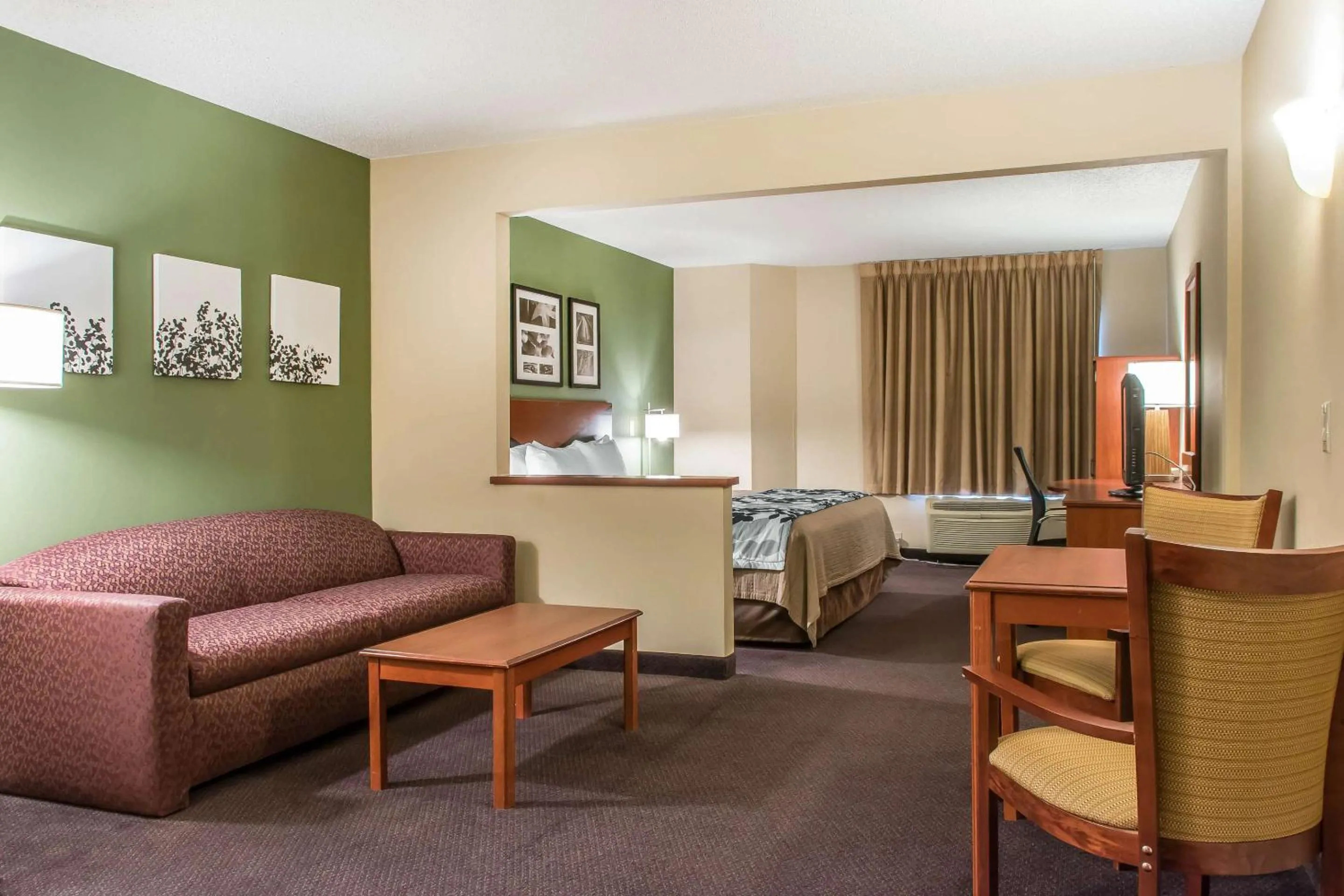 Bedroom in Sleep Inn & Suites of Lancaster County