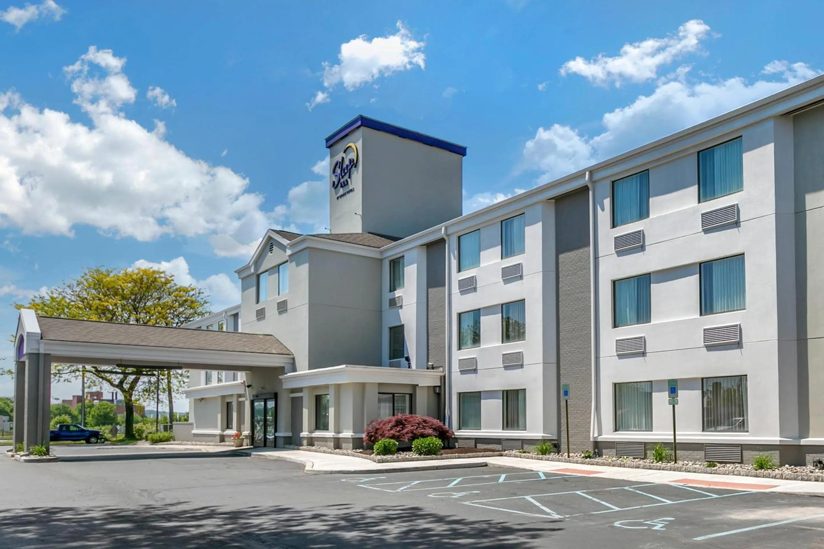 Property building in Sleep Inn Allentown-Fogelsville