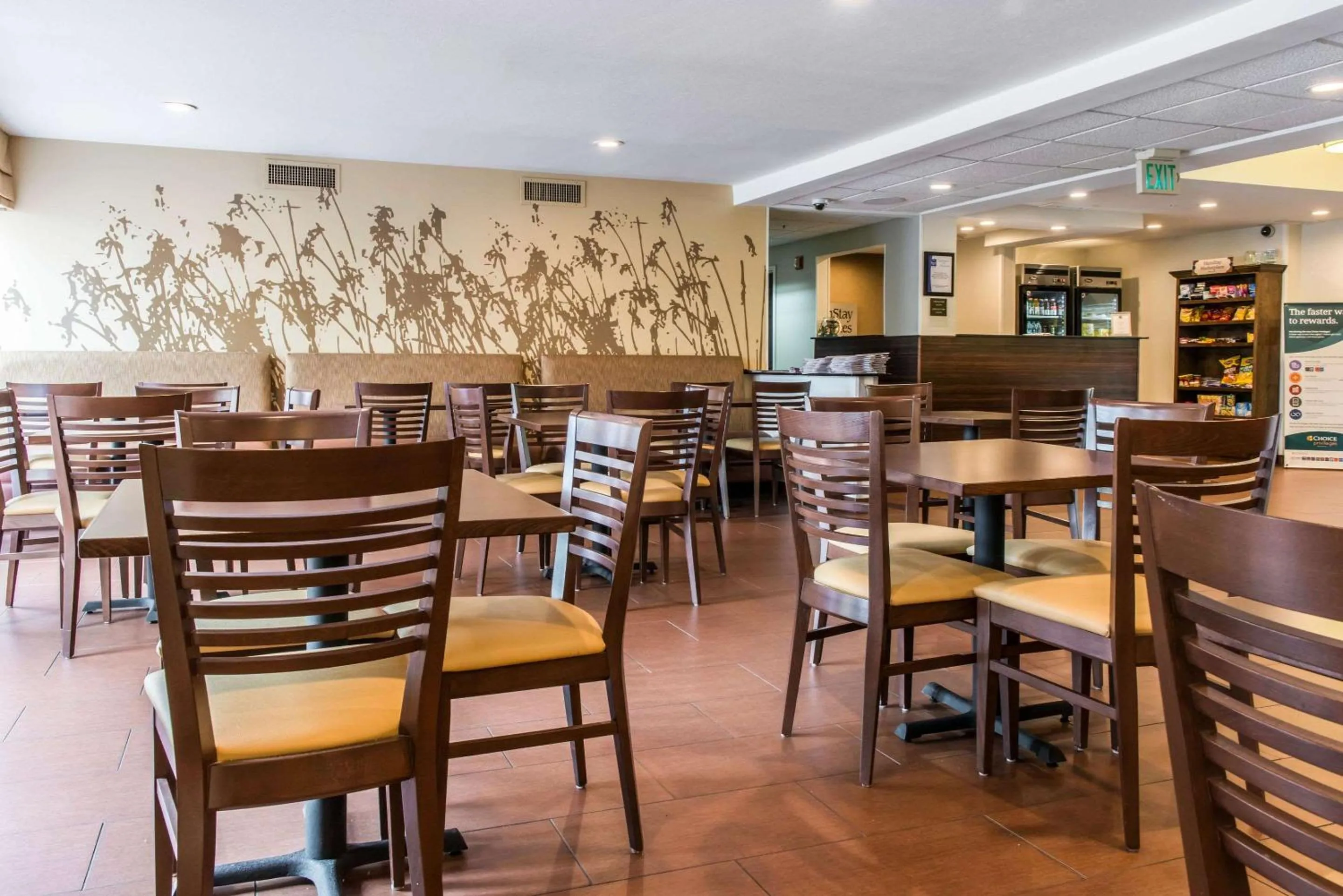 Restaurant/places to eat in Sleep Inn & Suites Pittsburgh Airport