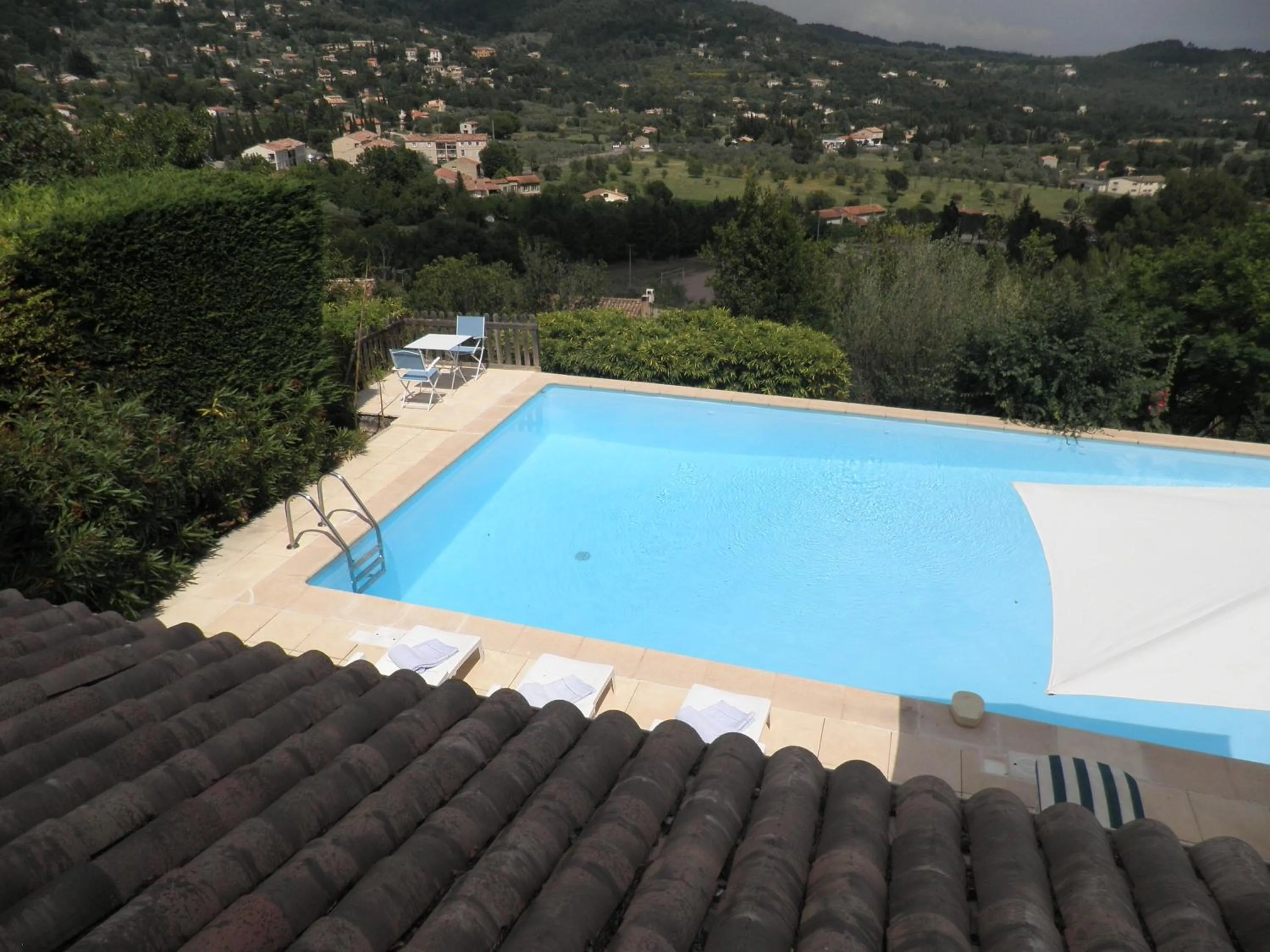 Property building in Villa Magnolia