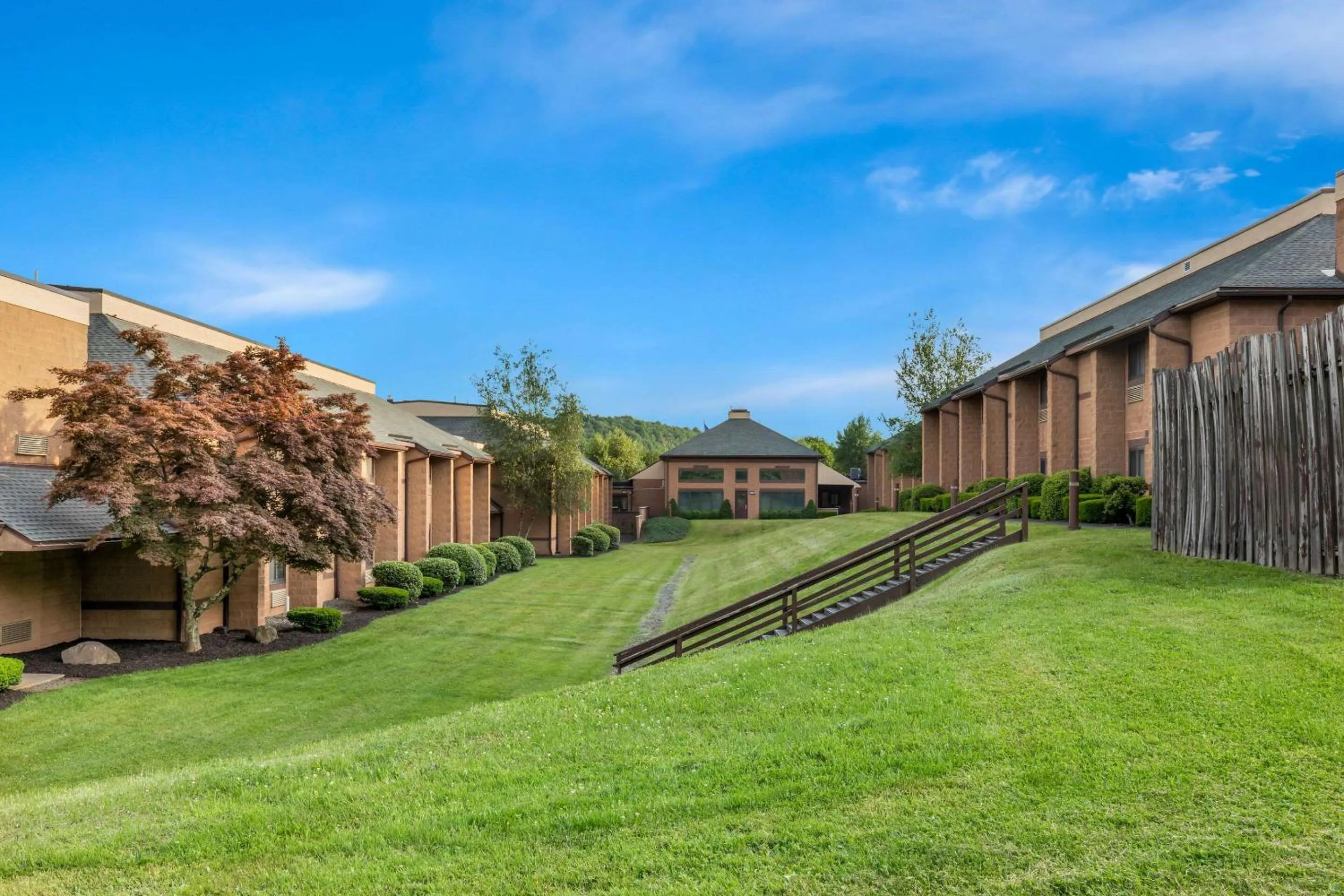 Property building in Comfort Inn Pocono Lakes Region