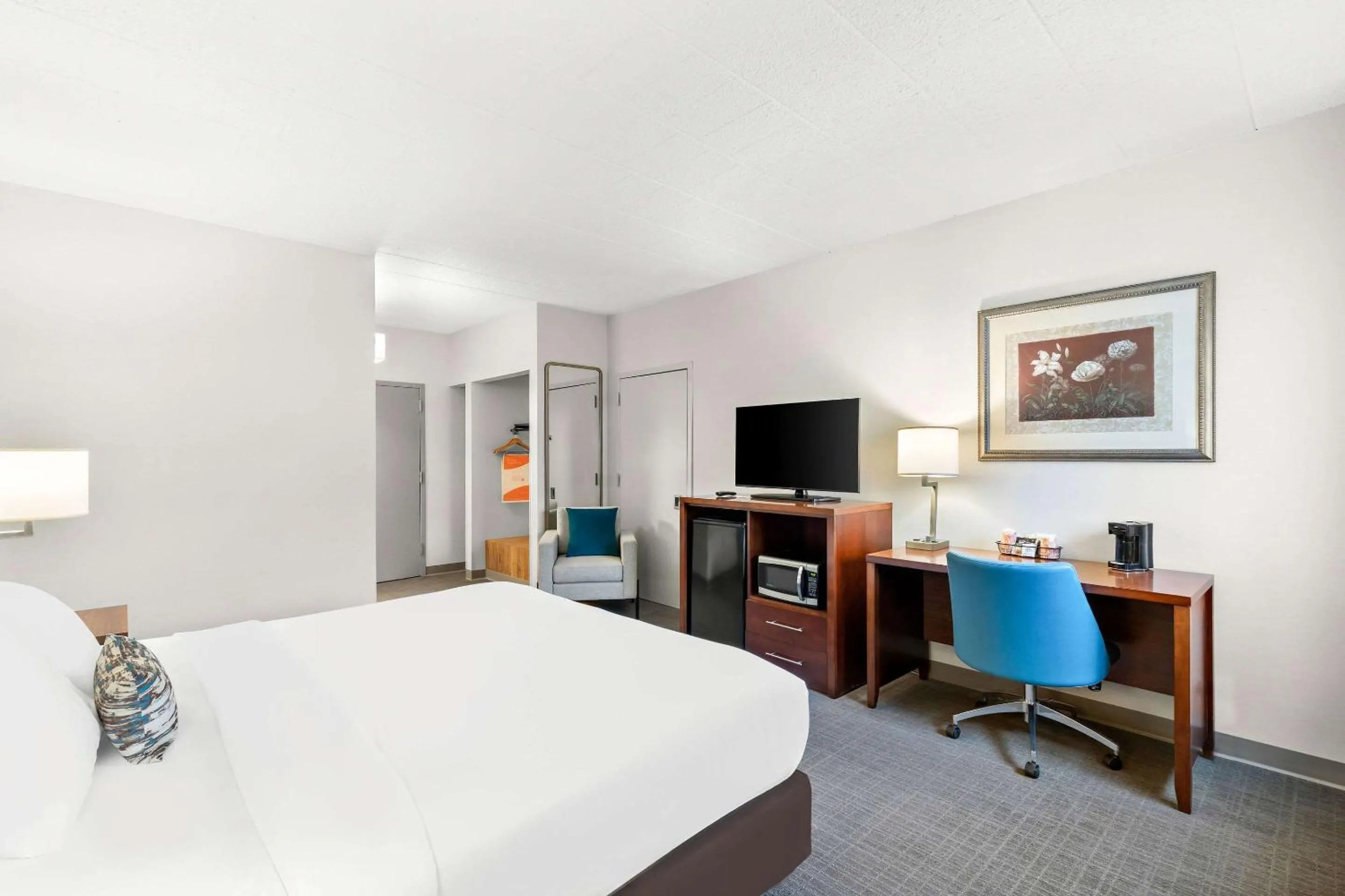 Bedroom, Bed in Comfort Inn Pocono Lakes Region