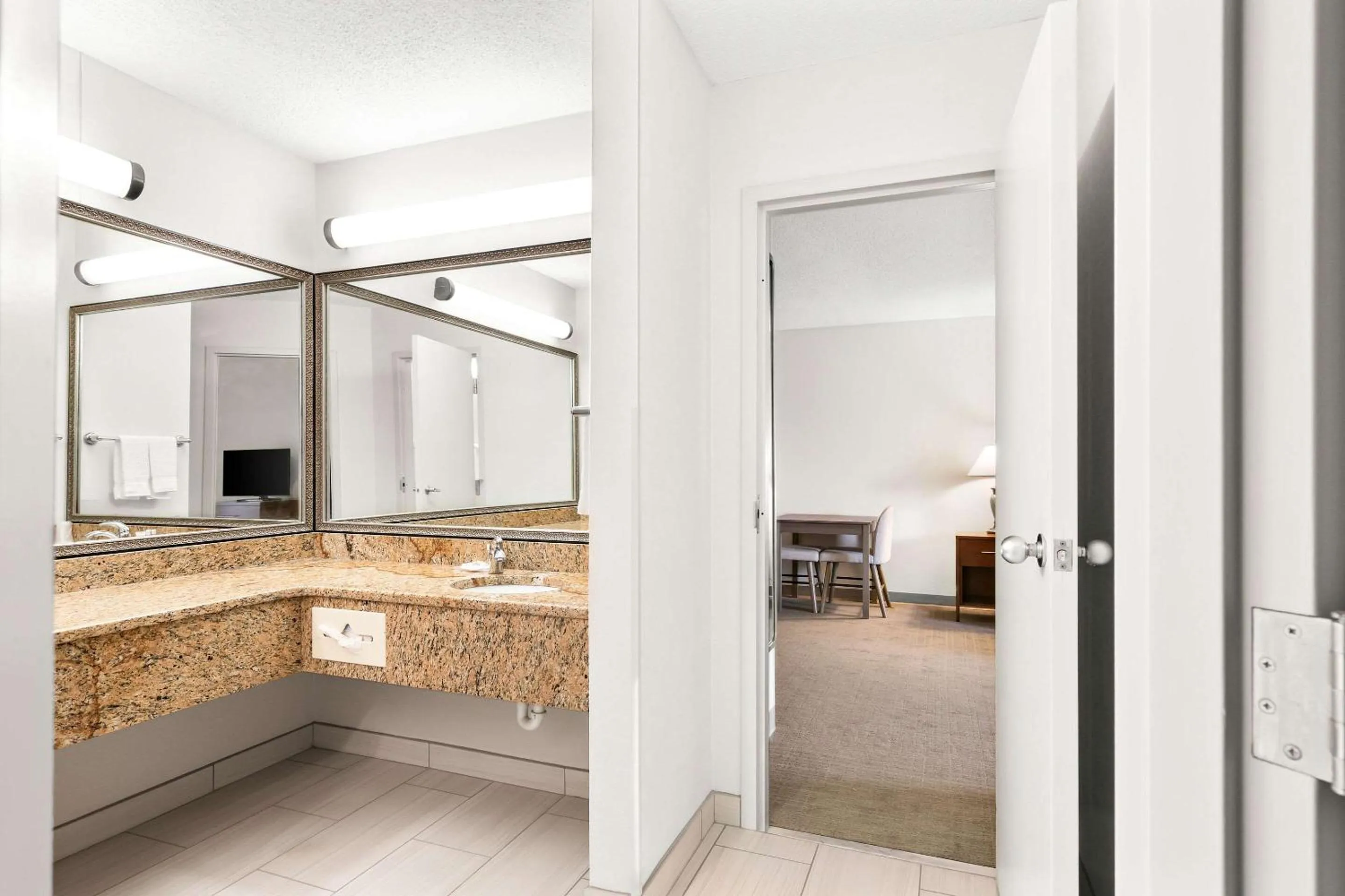 Bathroom in Comfort Inn Pocono Lakes Region