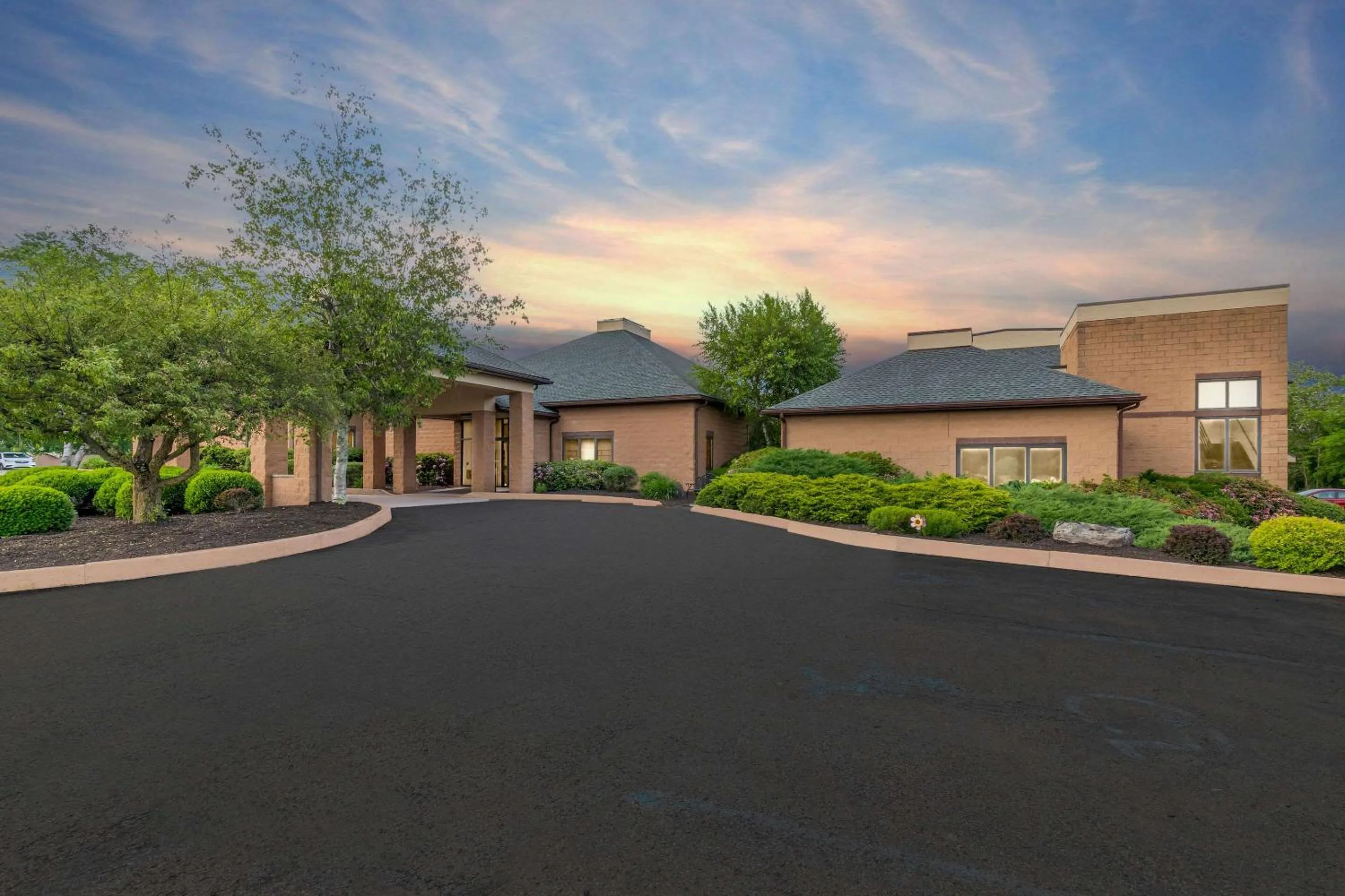 Property building in Comfort Inn Pocono Lakes Region